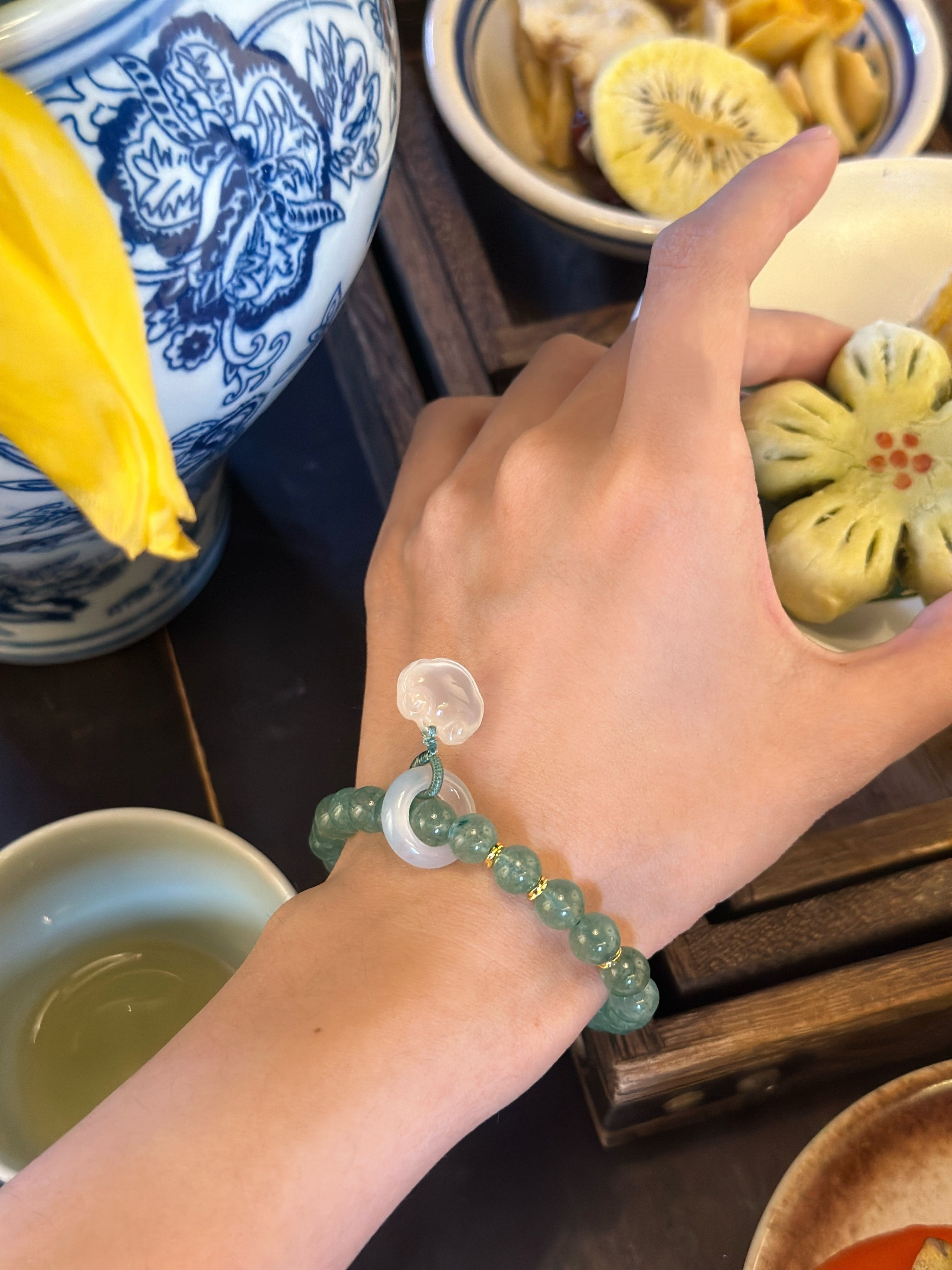 Green Strawberry Quartz & White Agate Bracelet