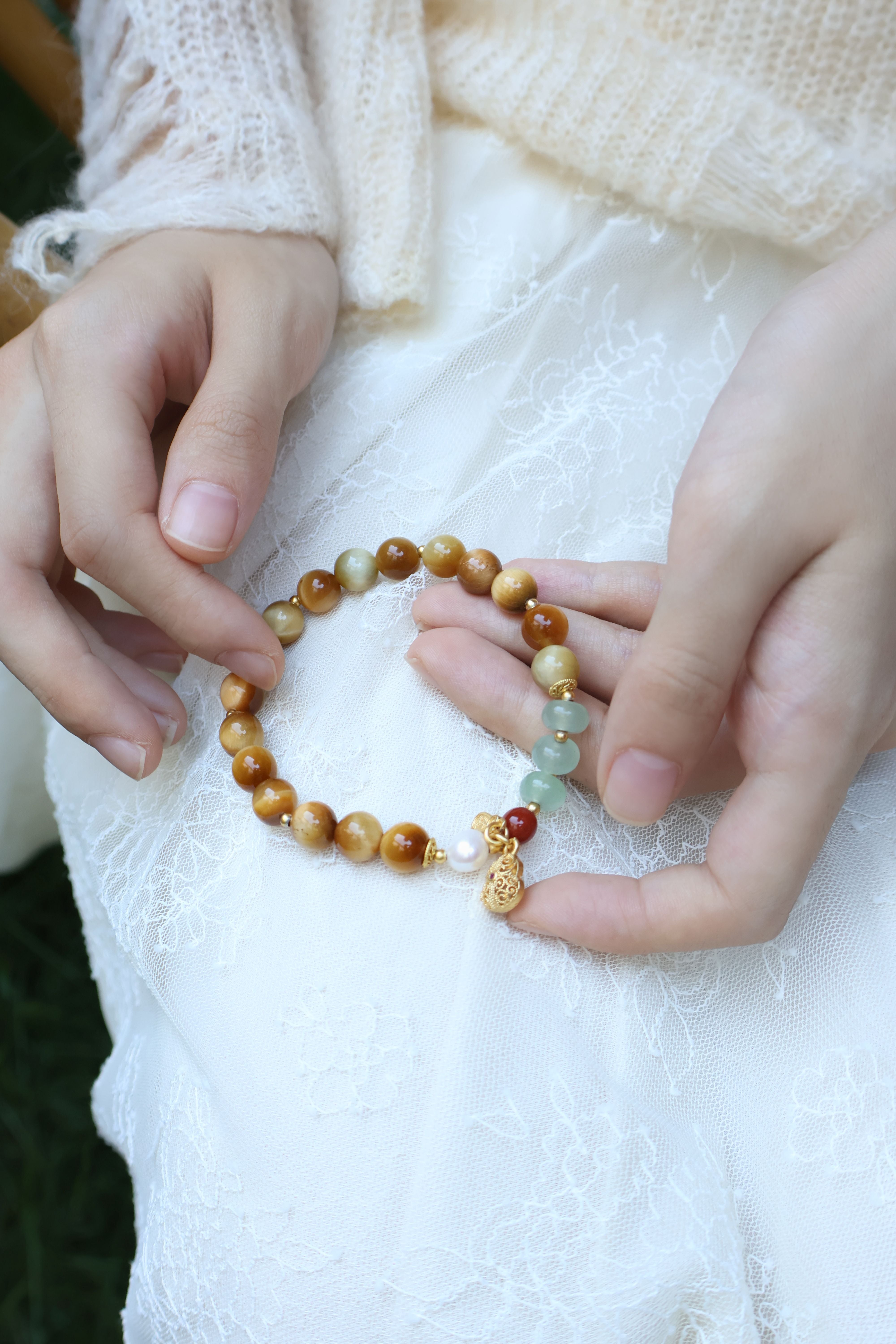 Golden Tiger Eye, Pearl, and Green Aventurine Bracelet, 16cm with 8mm Beads