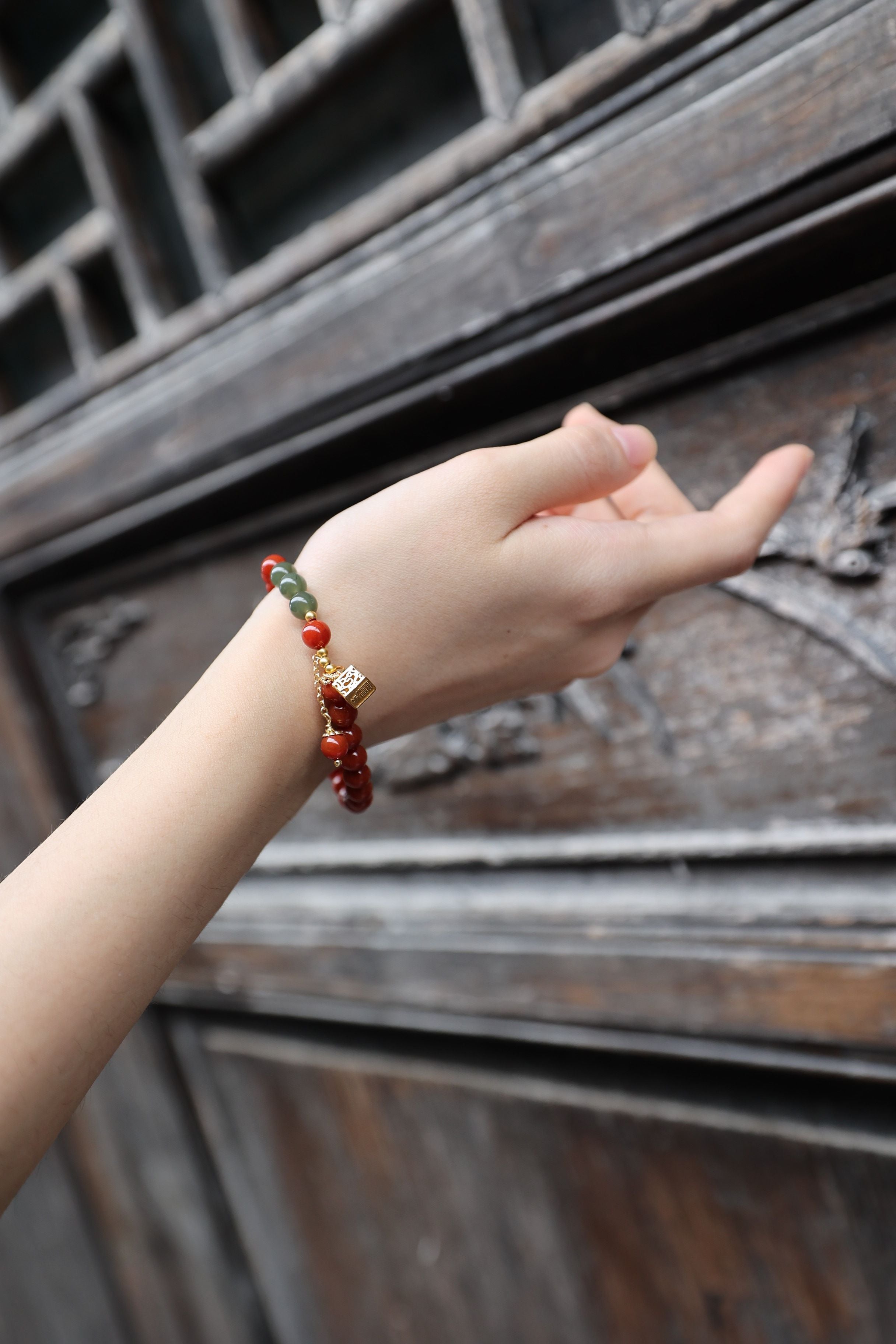 Premium South Red Agate and Green Jade Elastic Bracelet