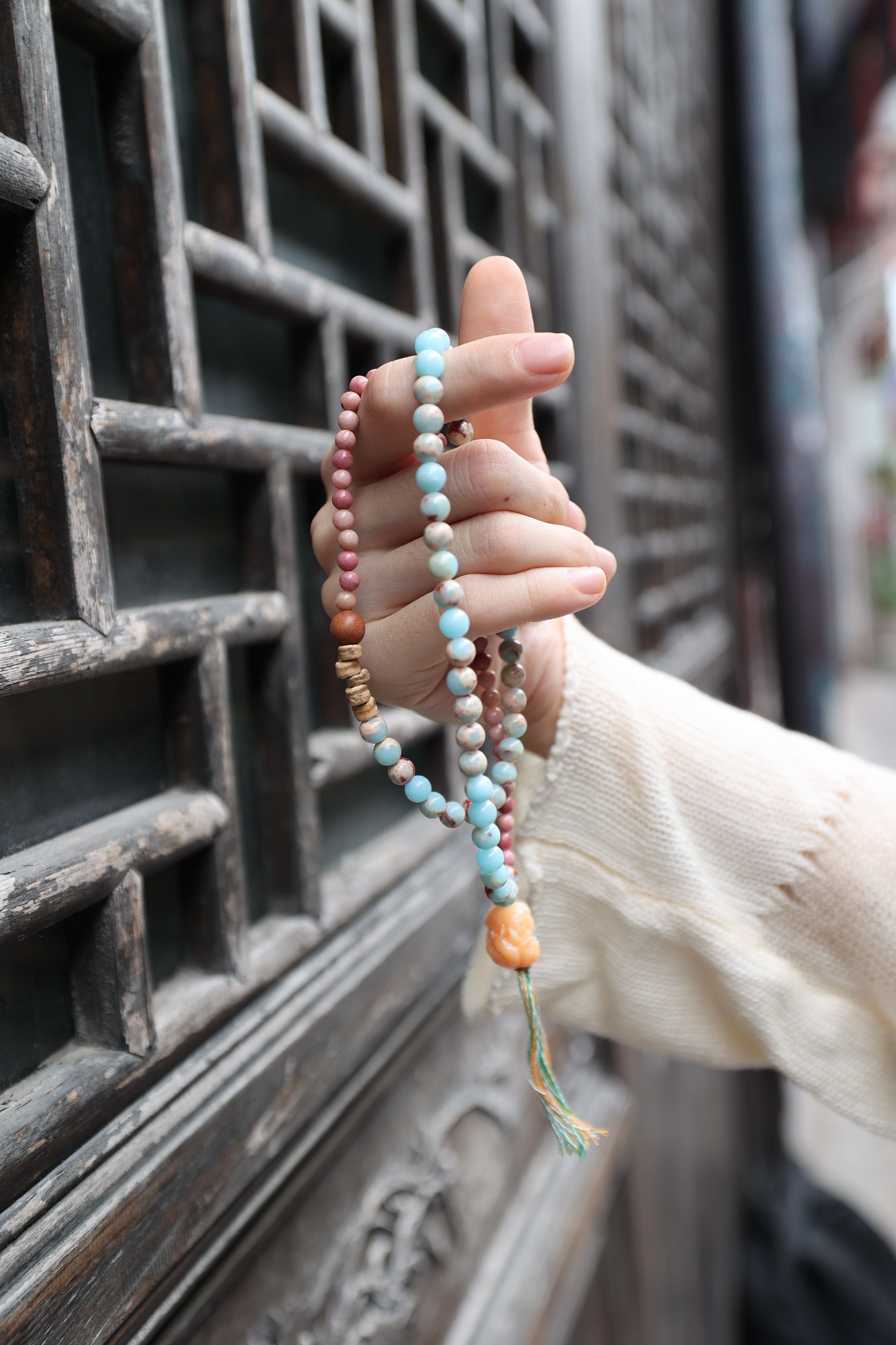 Redwood Grain, Shoushan Stone, Natural Coconut Shell, and Enhanced Ivory White Necklace/Bracelet, 75cm with 7mm Beads