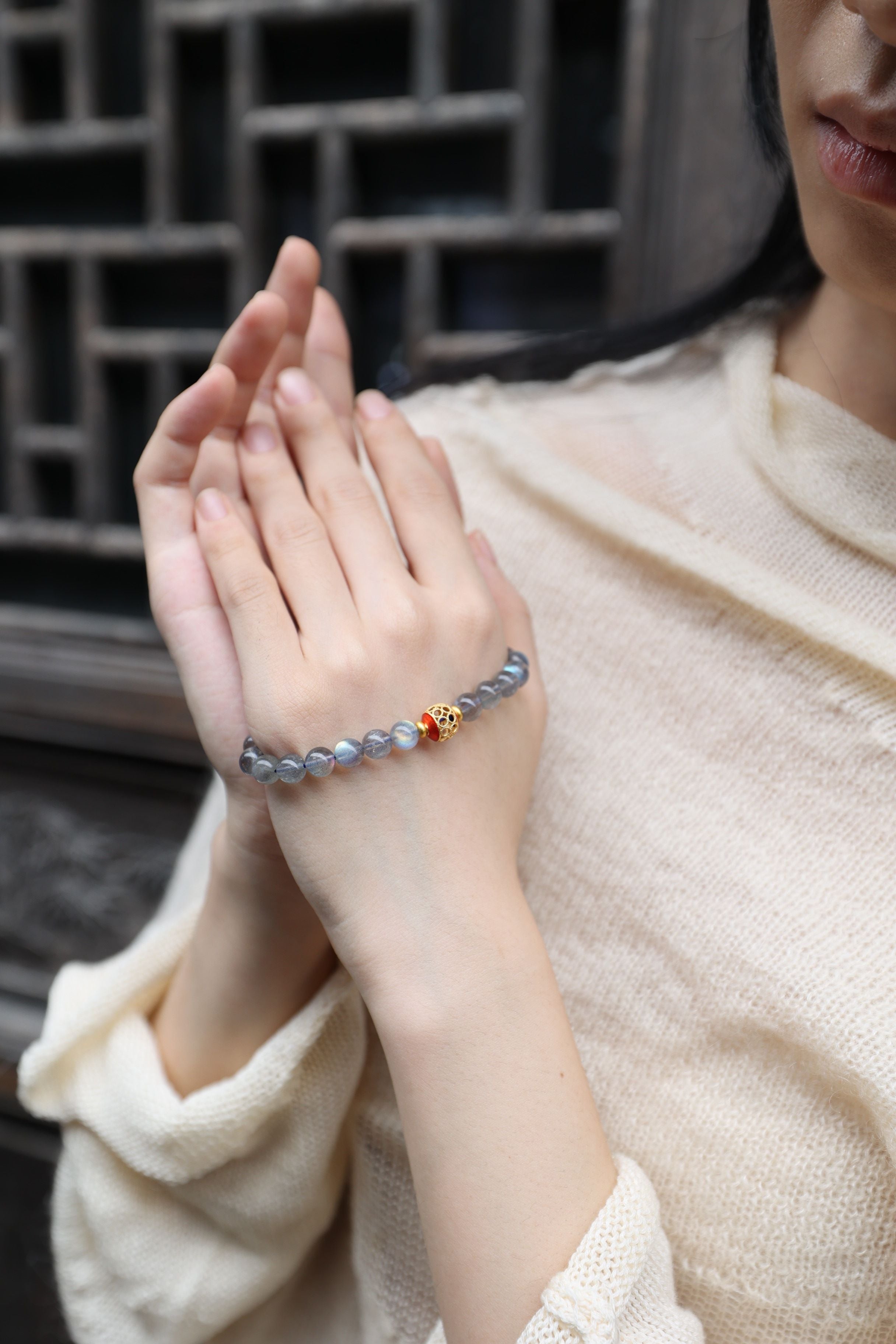 Gray Moonstone Elastic Bracelet