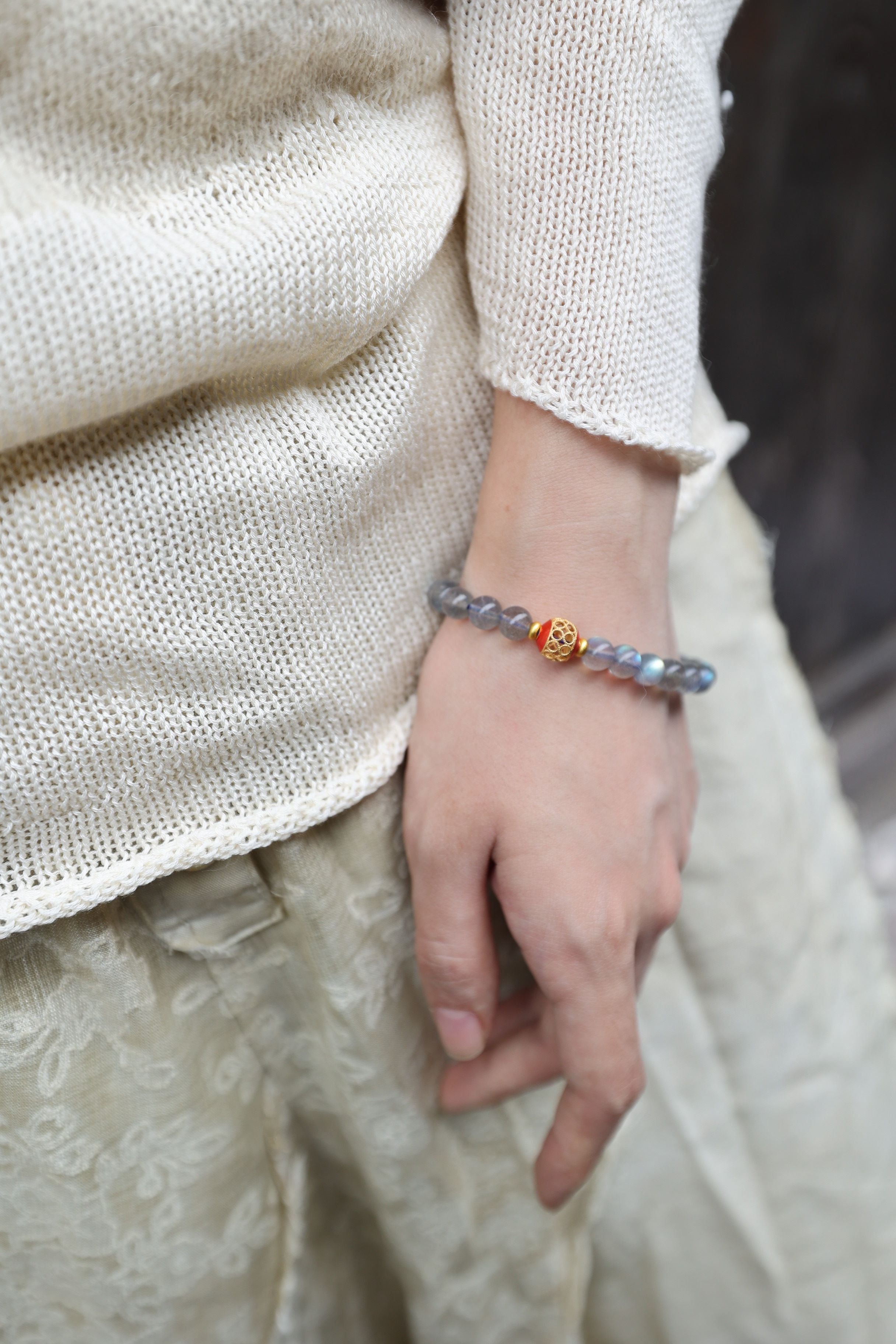 Gray Moonstone Elastic Bracelet