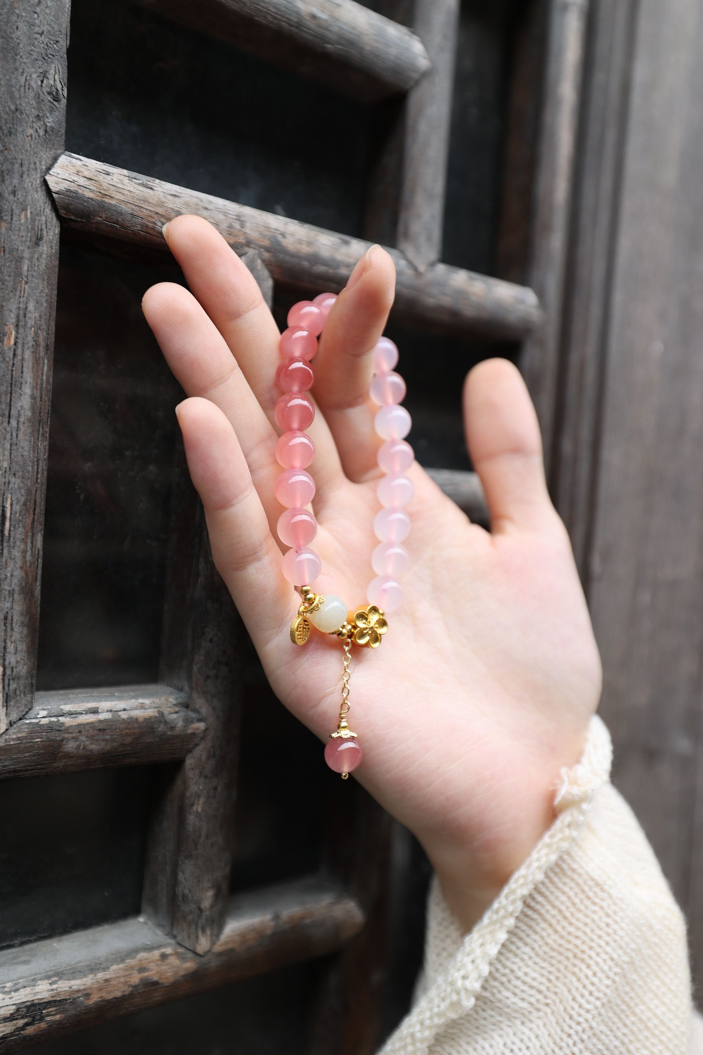 Ethereal Ombre: Yanyuan Agate Gradient Bracelet - 16cm Natural Wonder