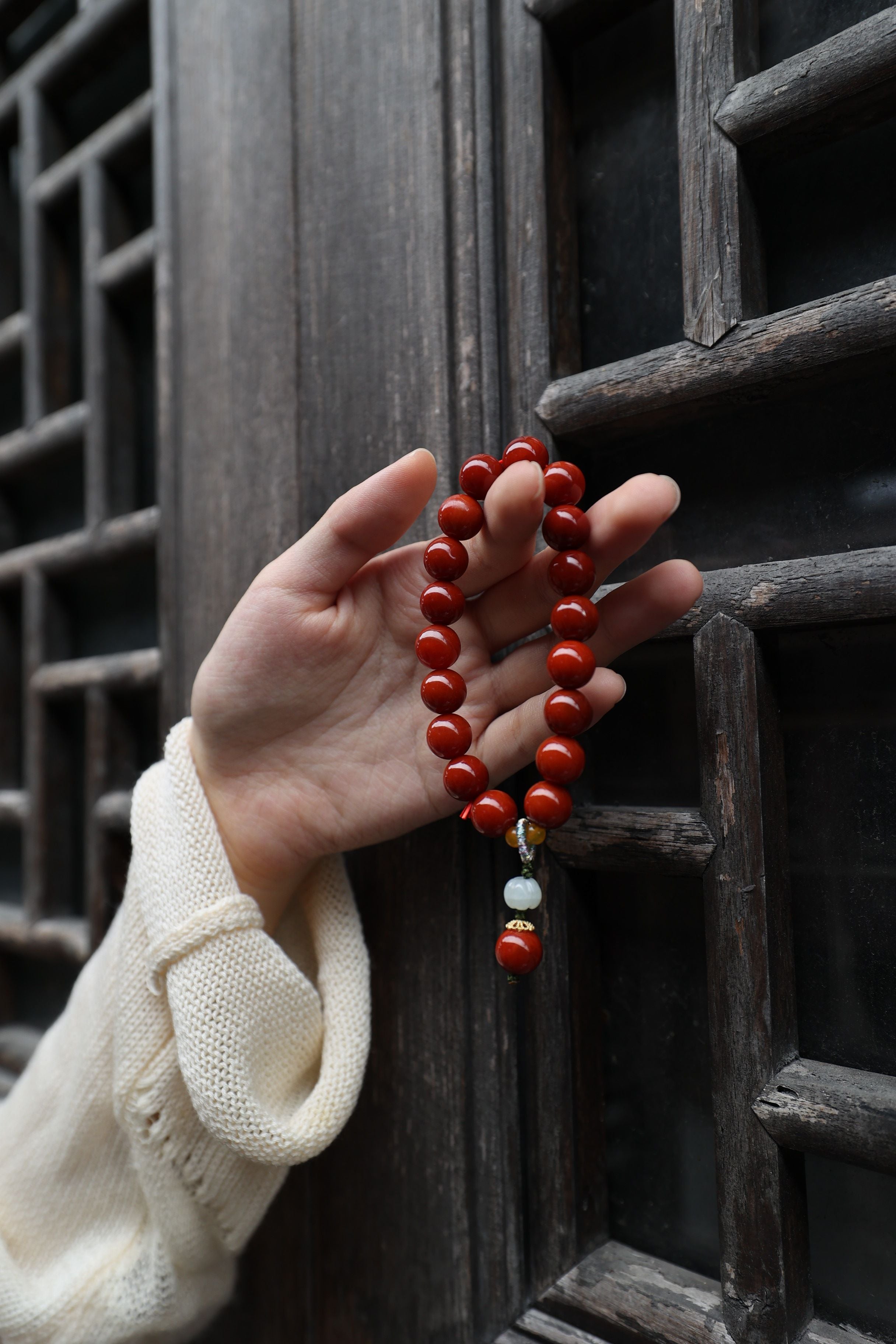 South Red Agate, Jade, and Yellow Agate Elastic Bracelet