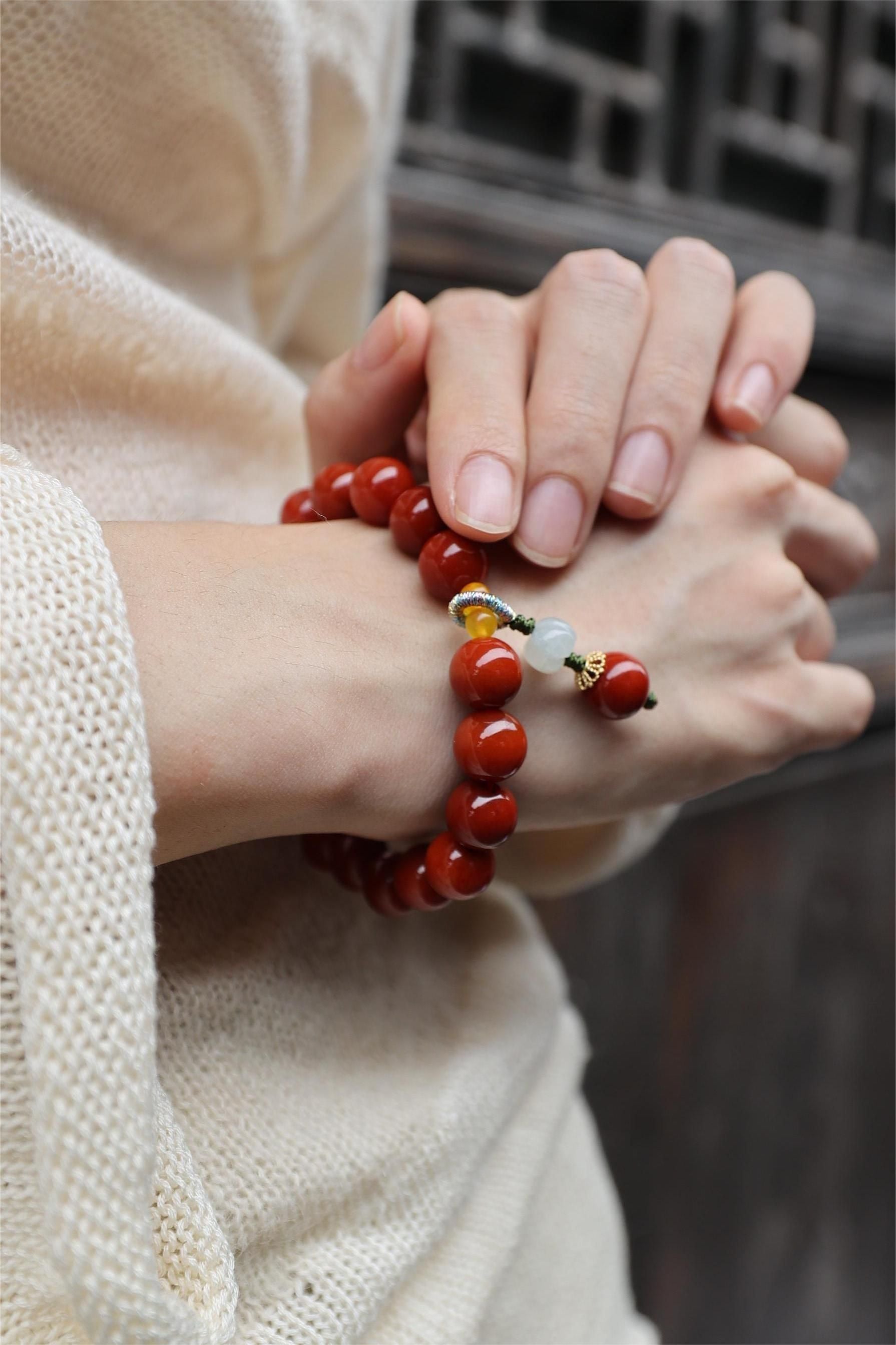 South Red Agate, Jade, and Yellow Agate Elastic Bracelet