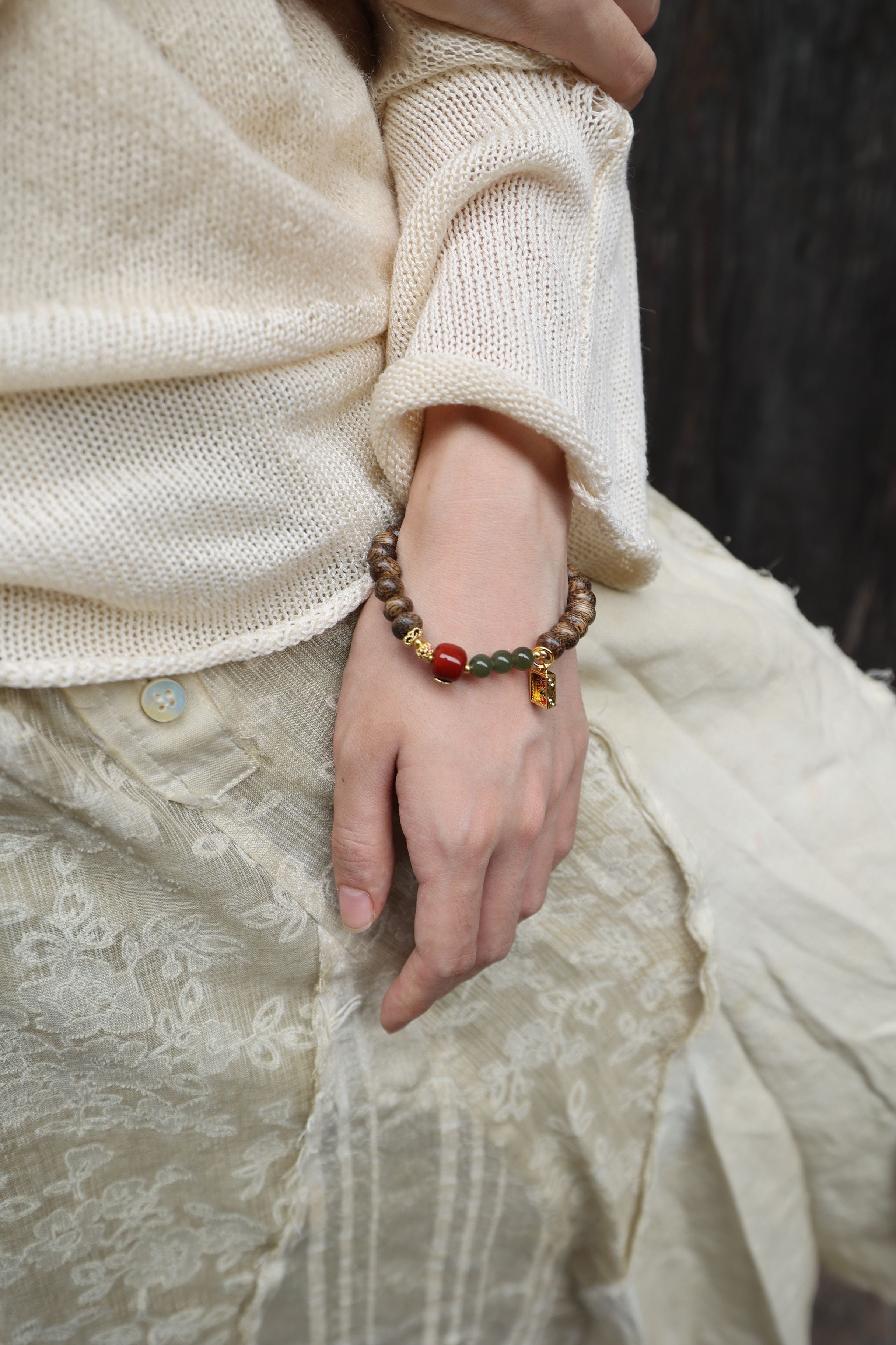 Agarwood, Premium Red Agate, and Hetian Jade Bracelet, 16cm with 8mm Beads