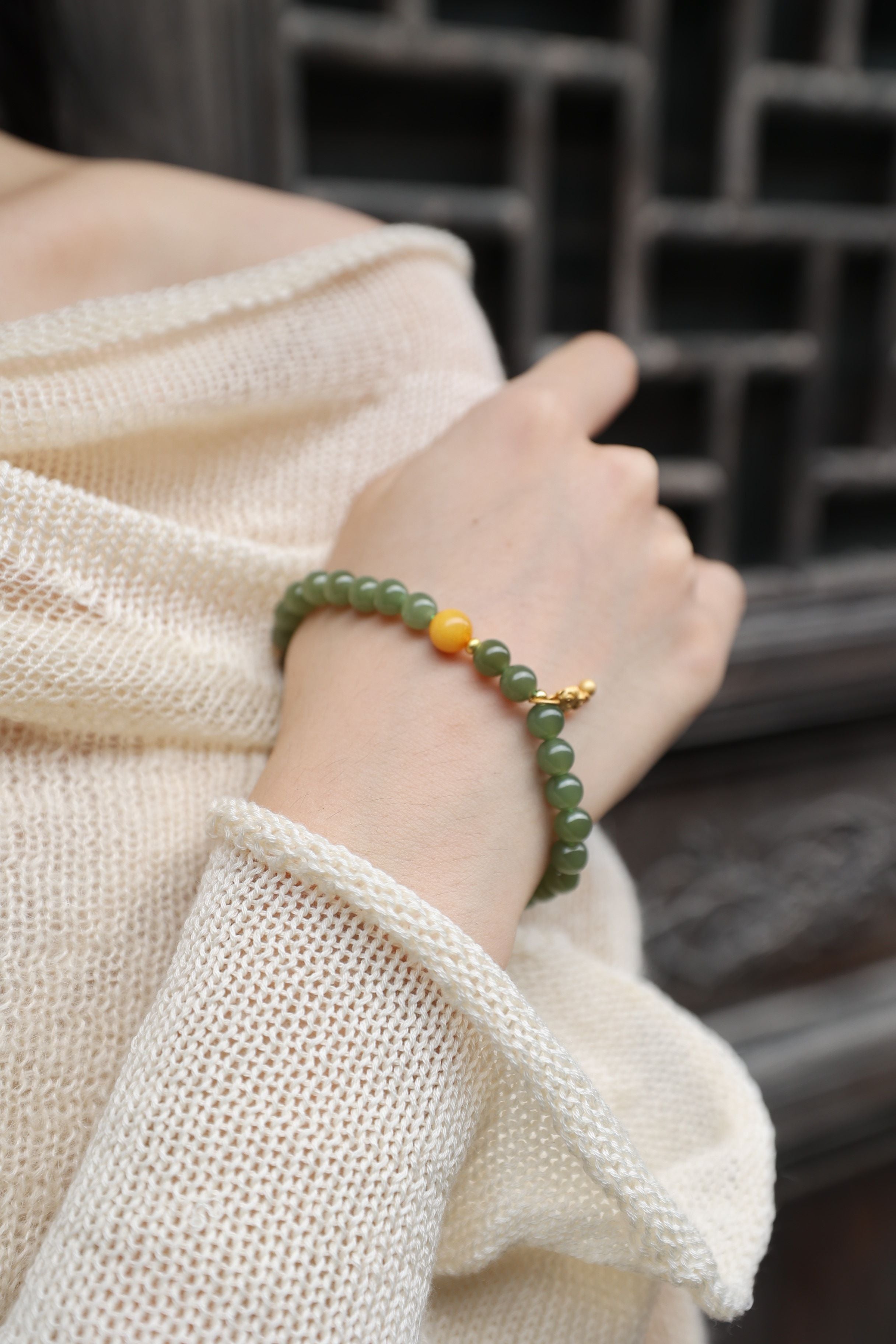 Luxe Heritage: Hetian Jade, Amber, Premium Nan Hong Agate & 925 Silver Bracelet - 16cm Elegance