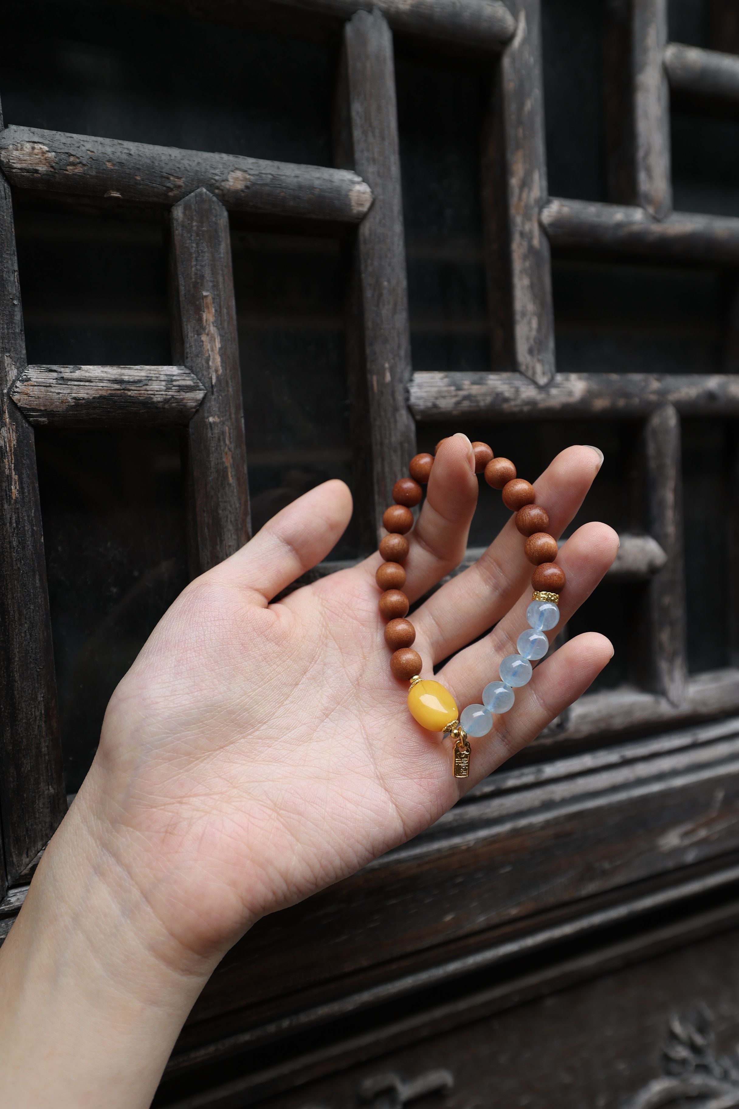 Barbary Sandalwood, Aquamarine, and Amber Bracelet, 16cm with 7mm Beads