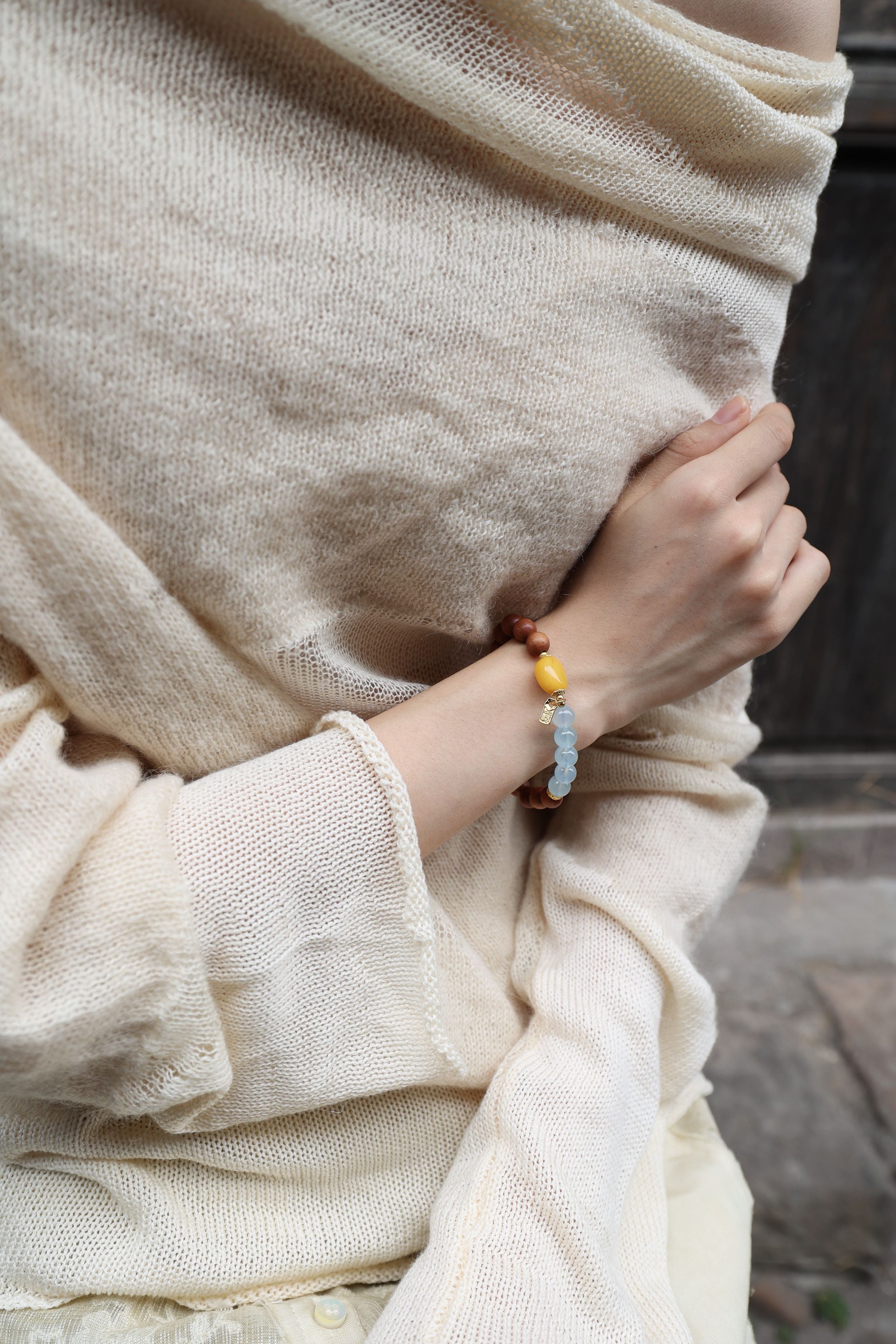 Barbary Sandalwood, Aquamarine, and Amber Bracelet, 16cm with 7mm Beads