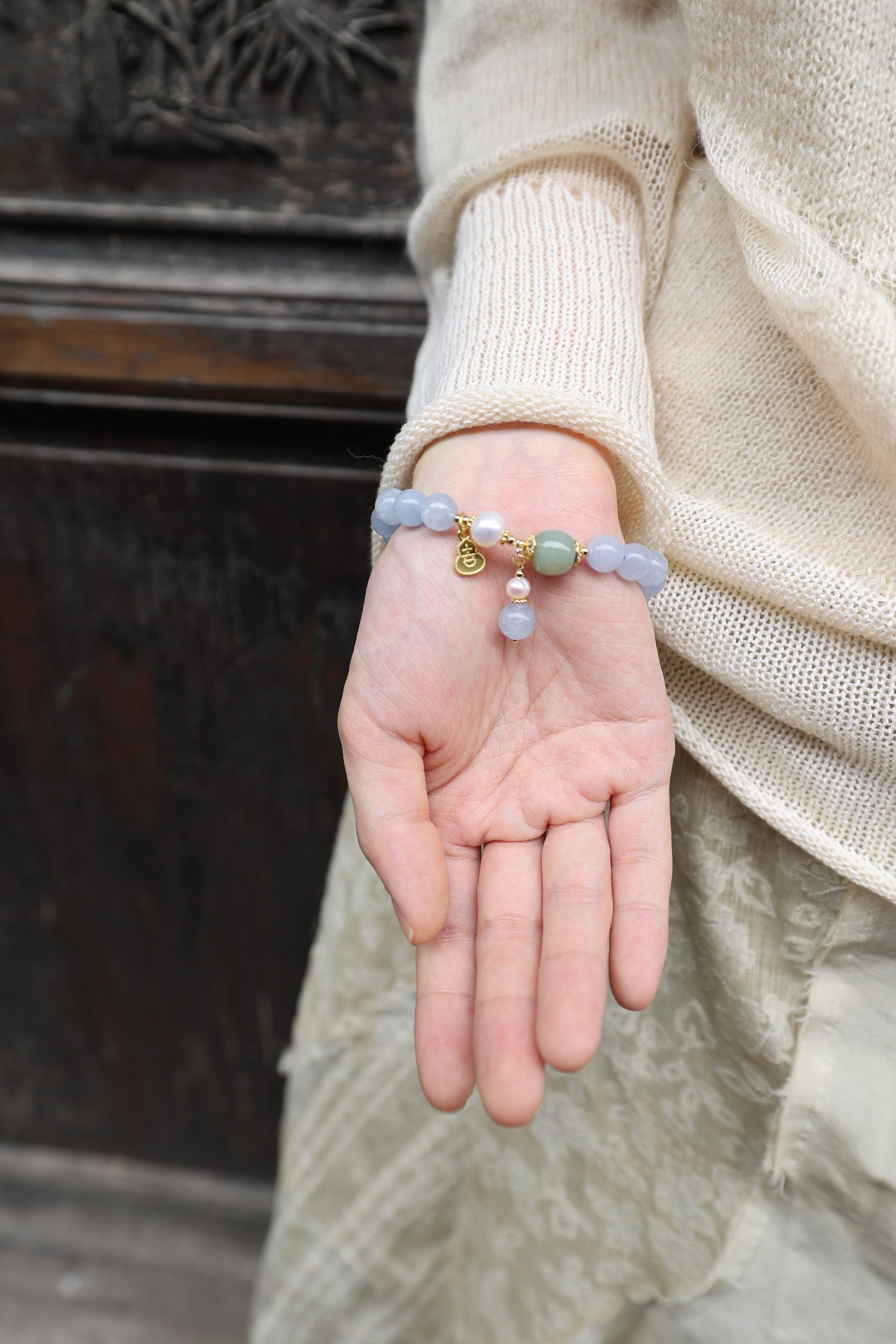 Aquamarine and Pearl Elastic Bracelet