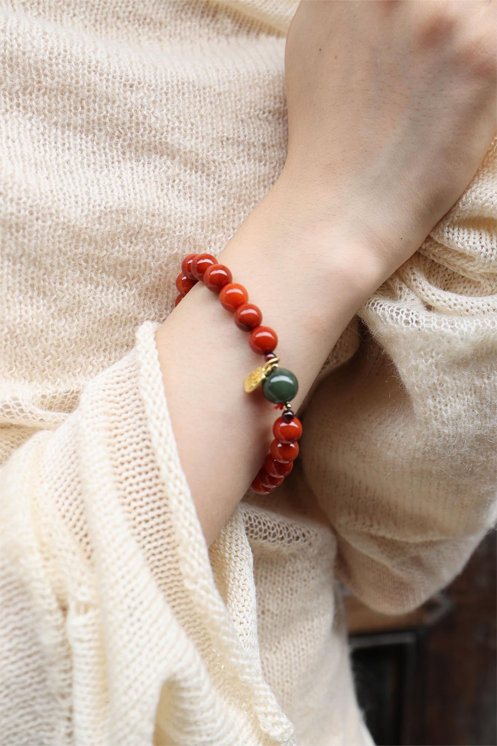 Premium South Red Agate Elastic Bracelet