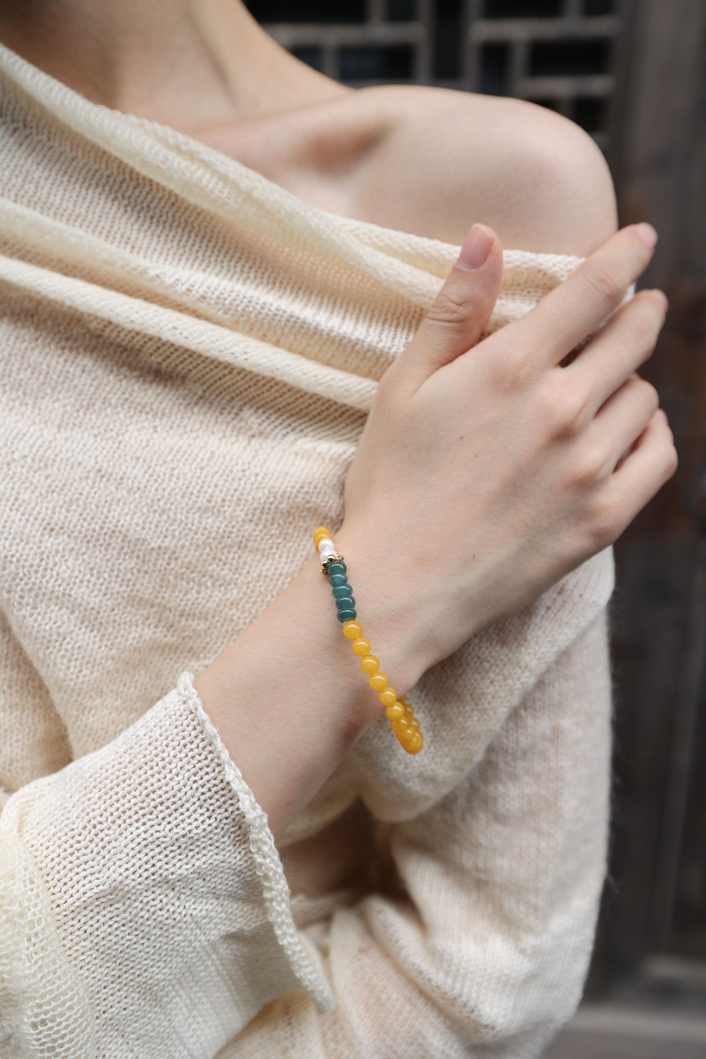 Amber, Jade, and Pearl Bracelet, 16cm with 8mm Beads