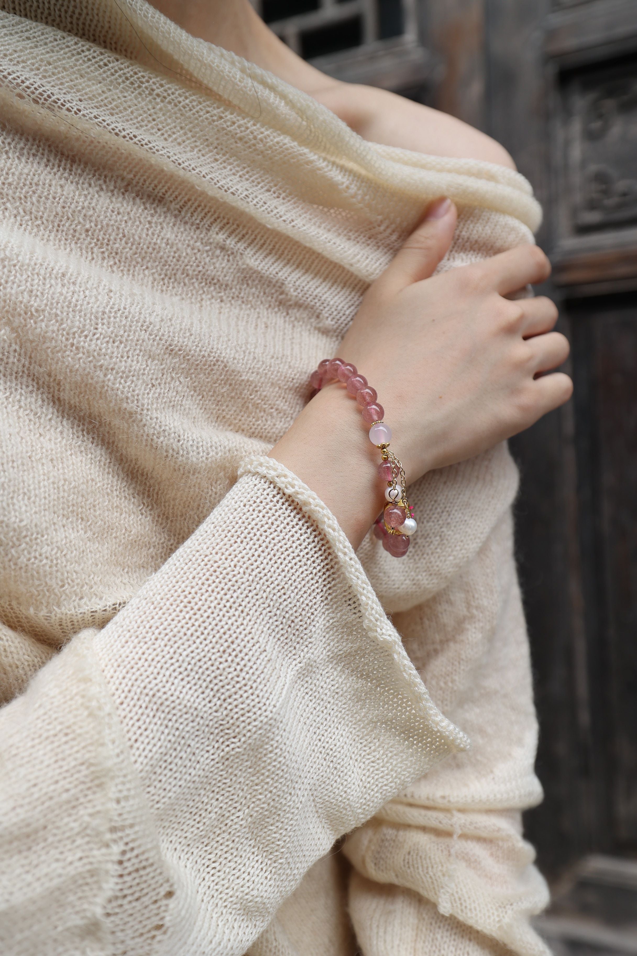 Strawberry Quartz, Pearl, and White Agate Bracelet, 16cm with 8mm Beads