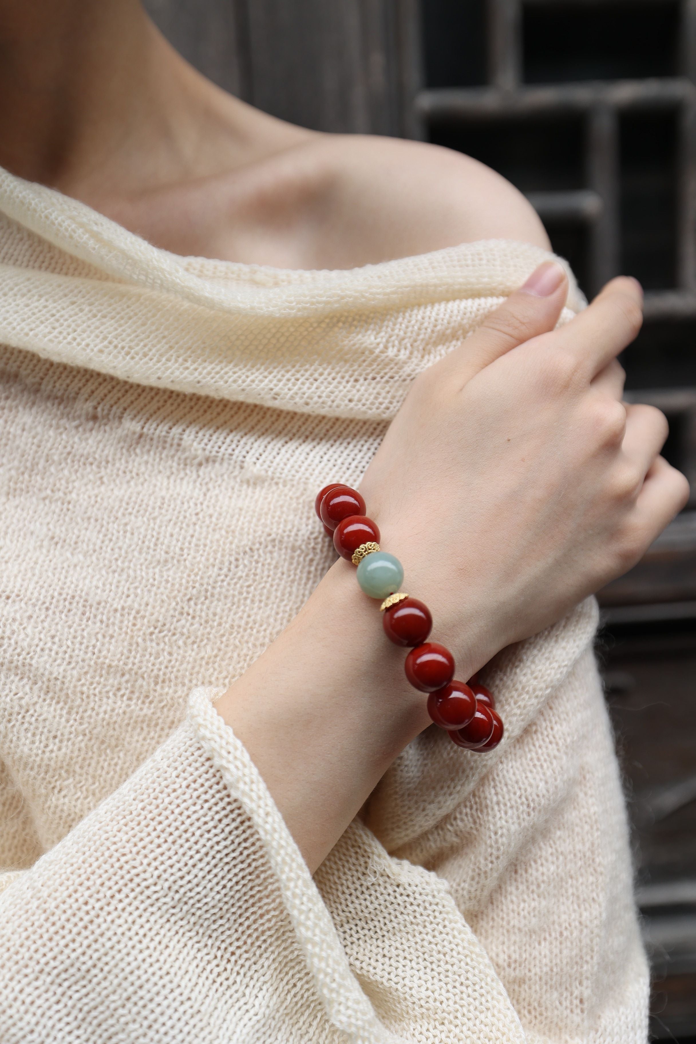 Premium South Red Agate Elastic Bracelet