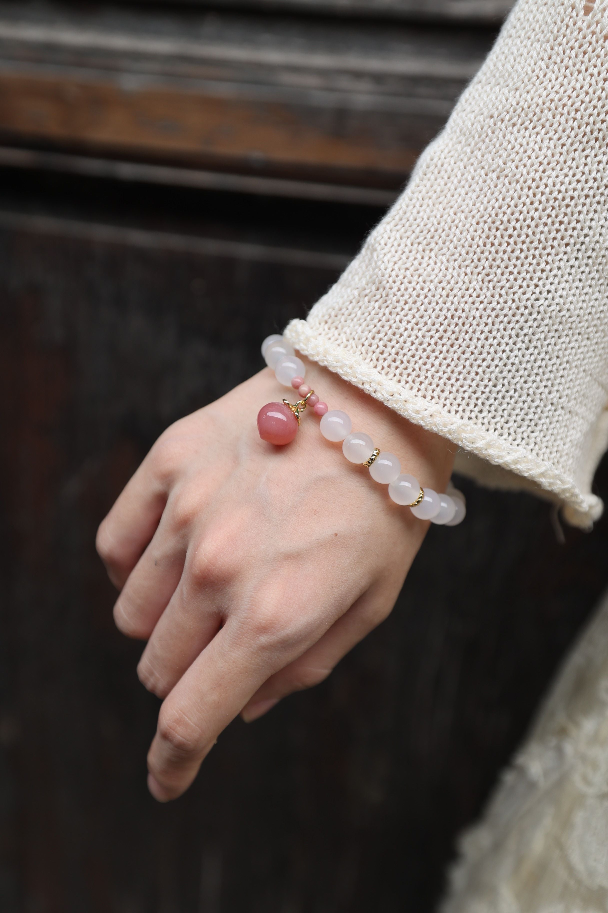 White Agate and Yanyuan Agate Elastic Bracelet