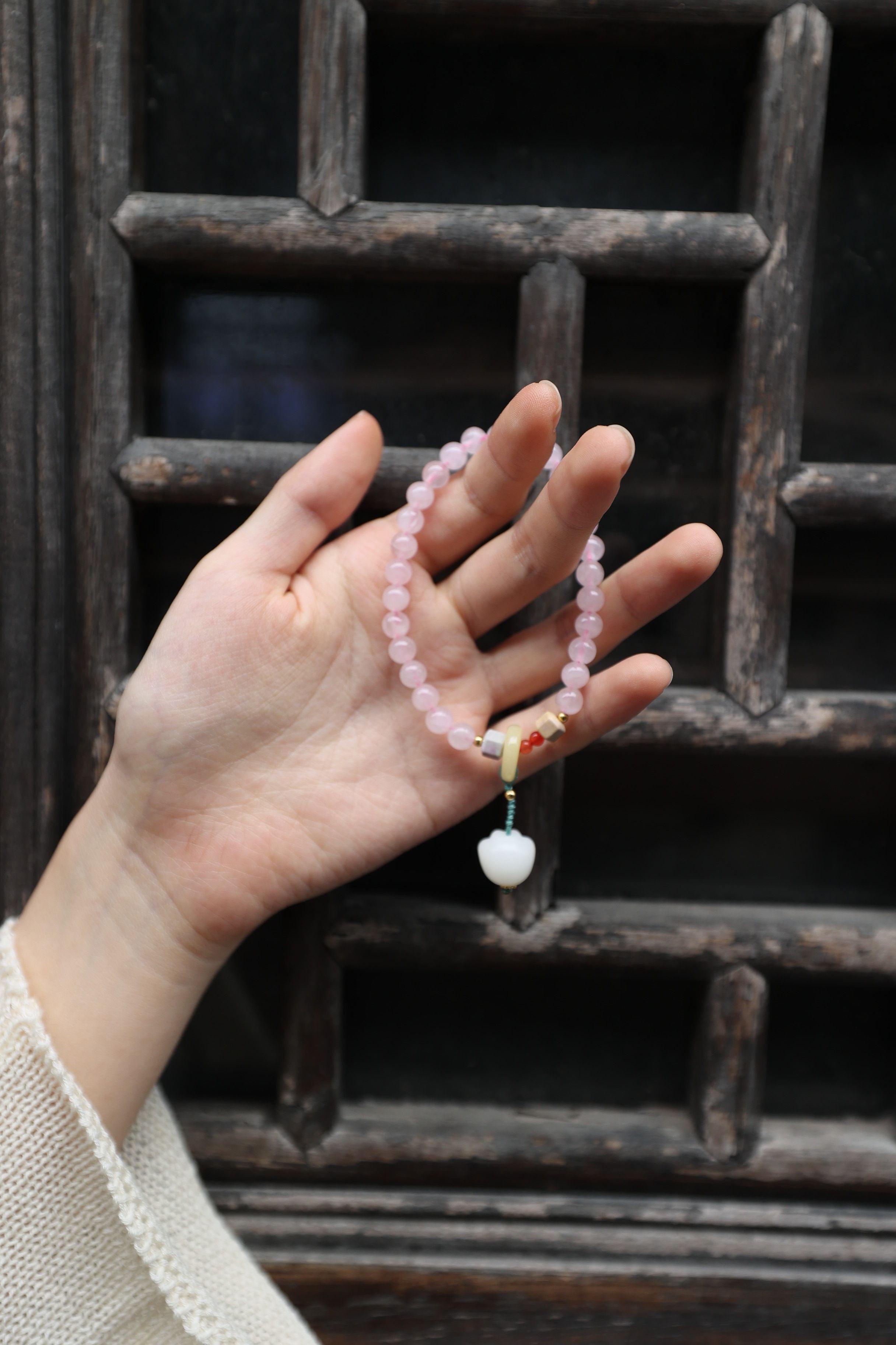 Agate & Bodhi Seed Bracelet