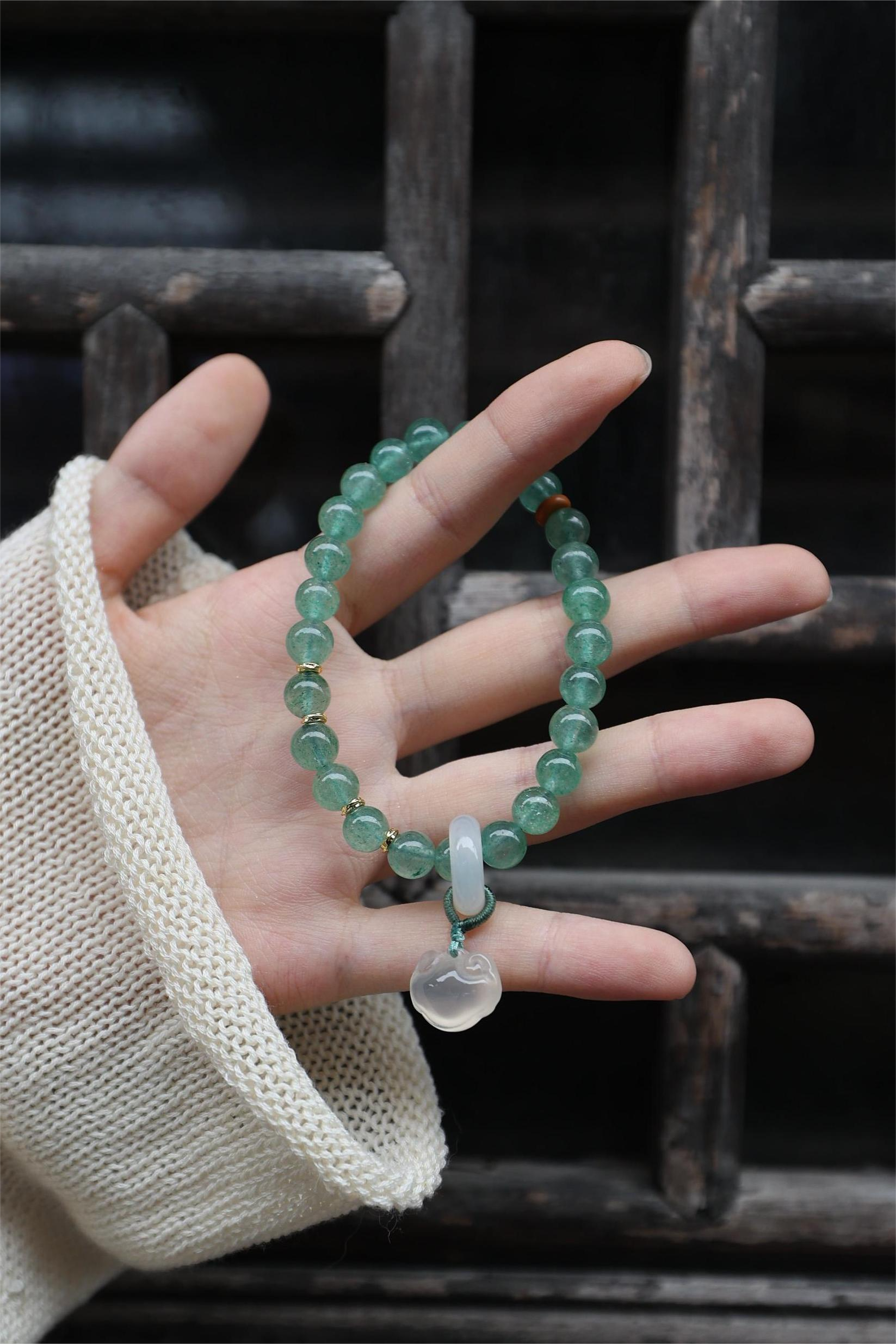 Green Strawberry Quartz & White Agate Bracelet