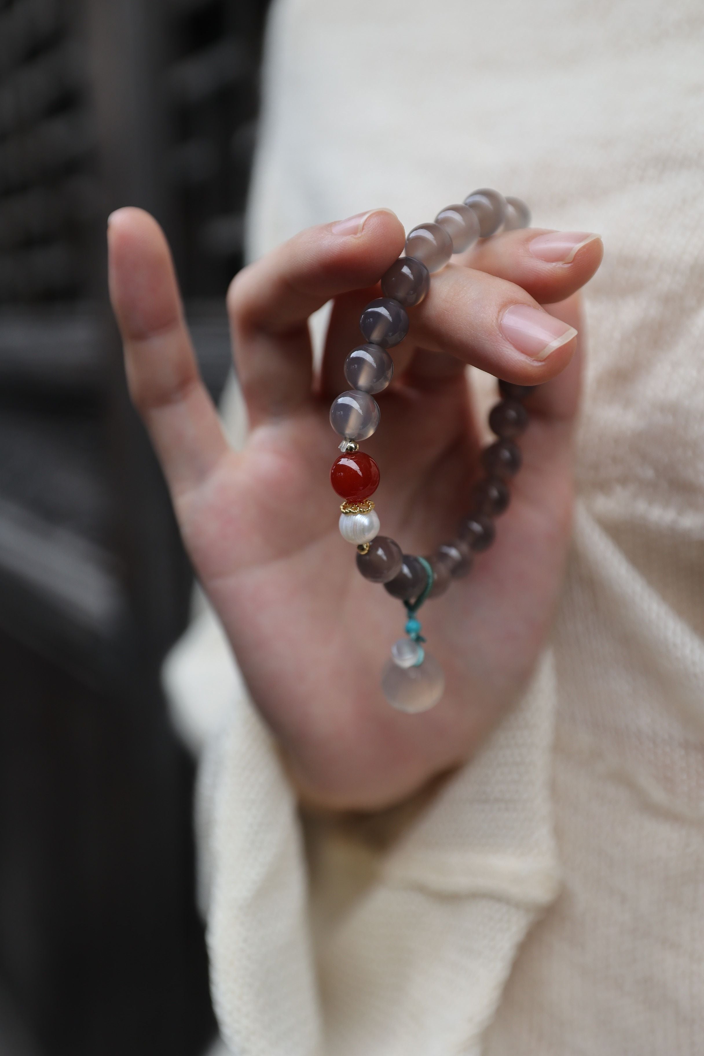 Gray Agate, Red Agate, and Pearl Elastic Bracelet