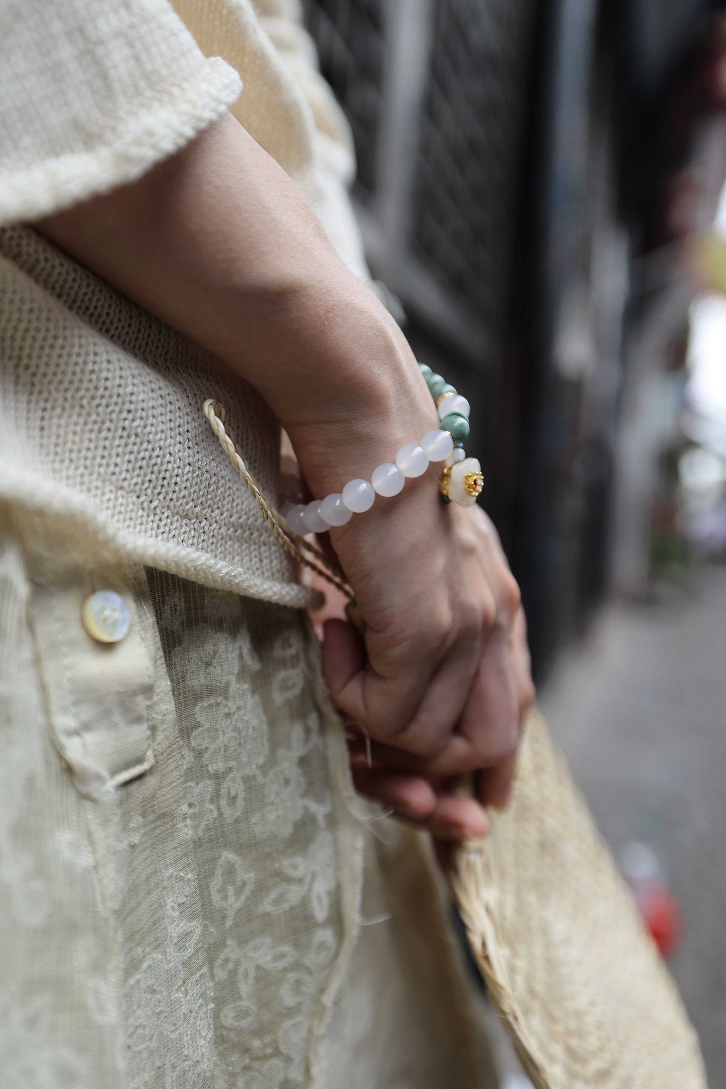 White Agate and Jade Elastic Bracelet