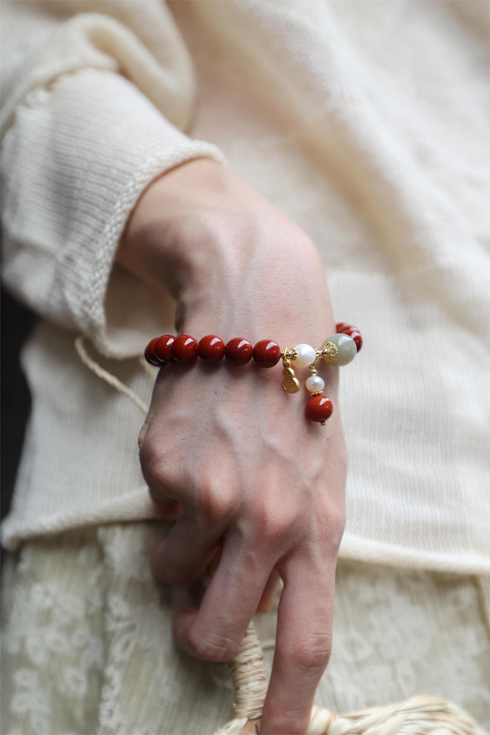 Premium South Red Agate Elastic Bracelet