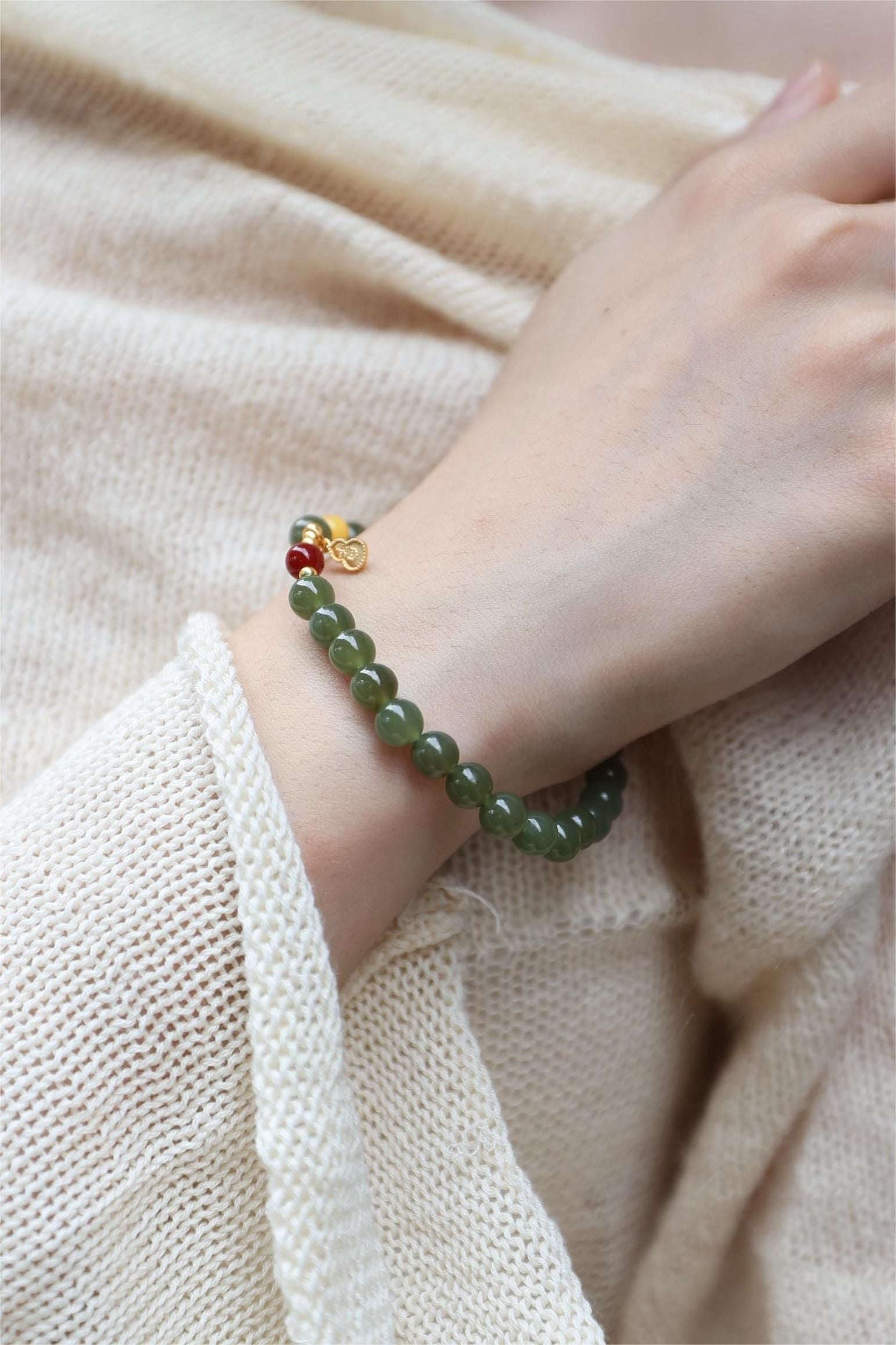 Green Jade and 925 Silver Elastic Bracelet