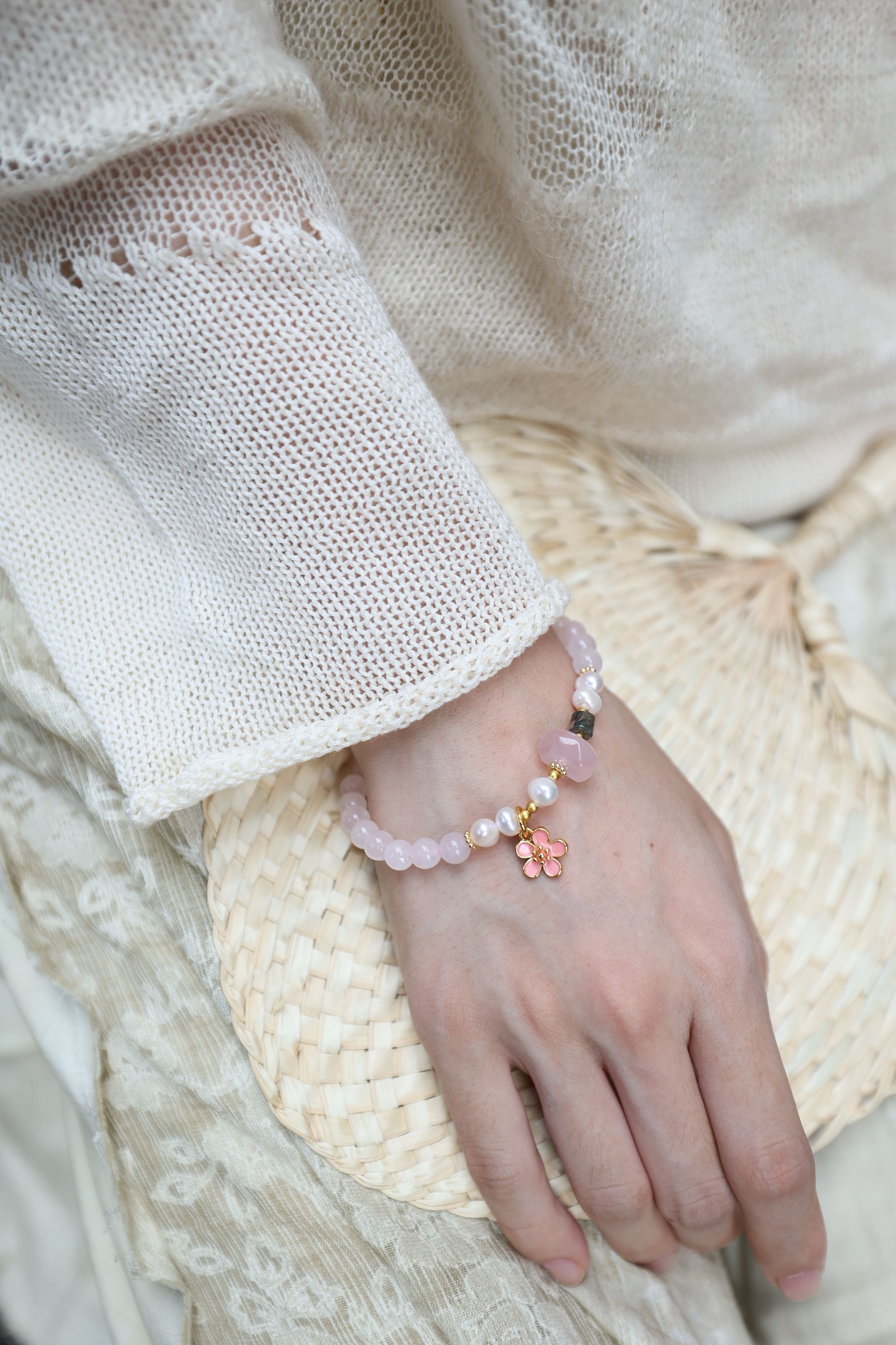 Blush Agate & Pearl Bracelet