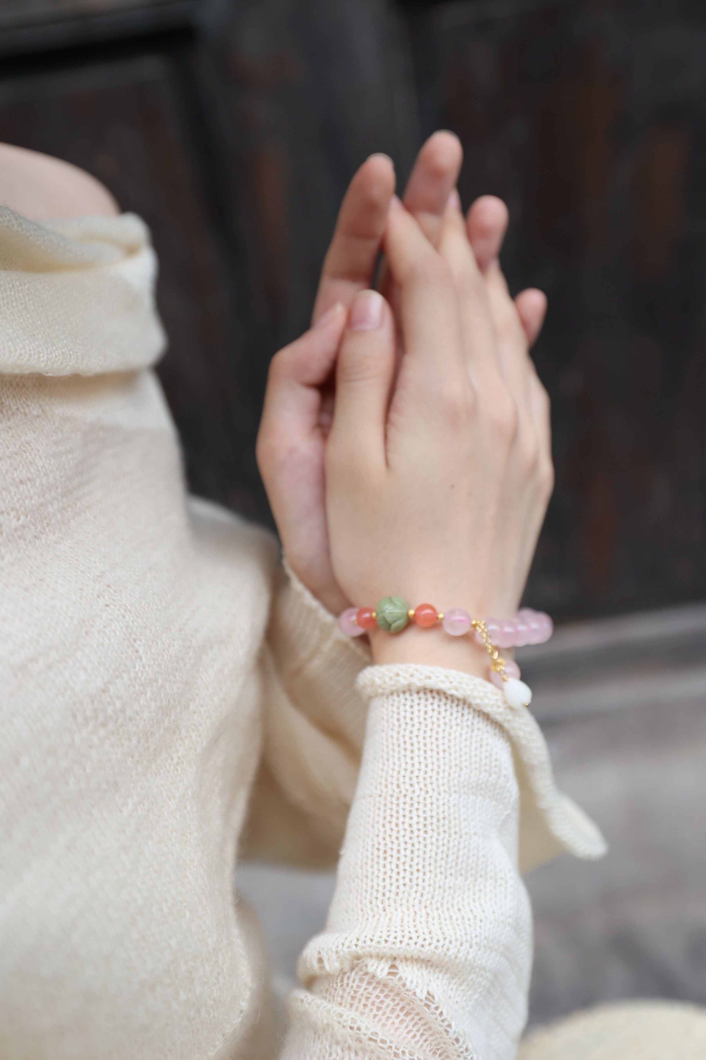 Coral & Nan Hong Agate Bracelet