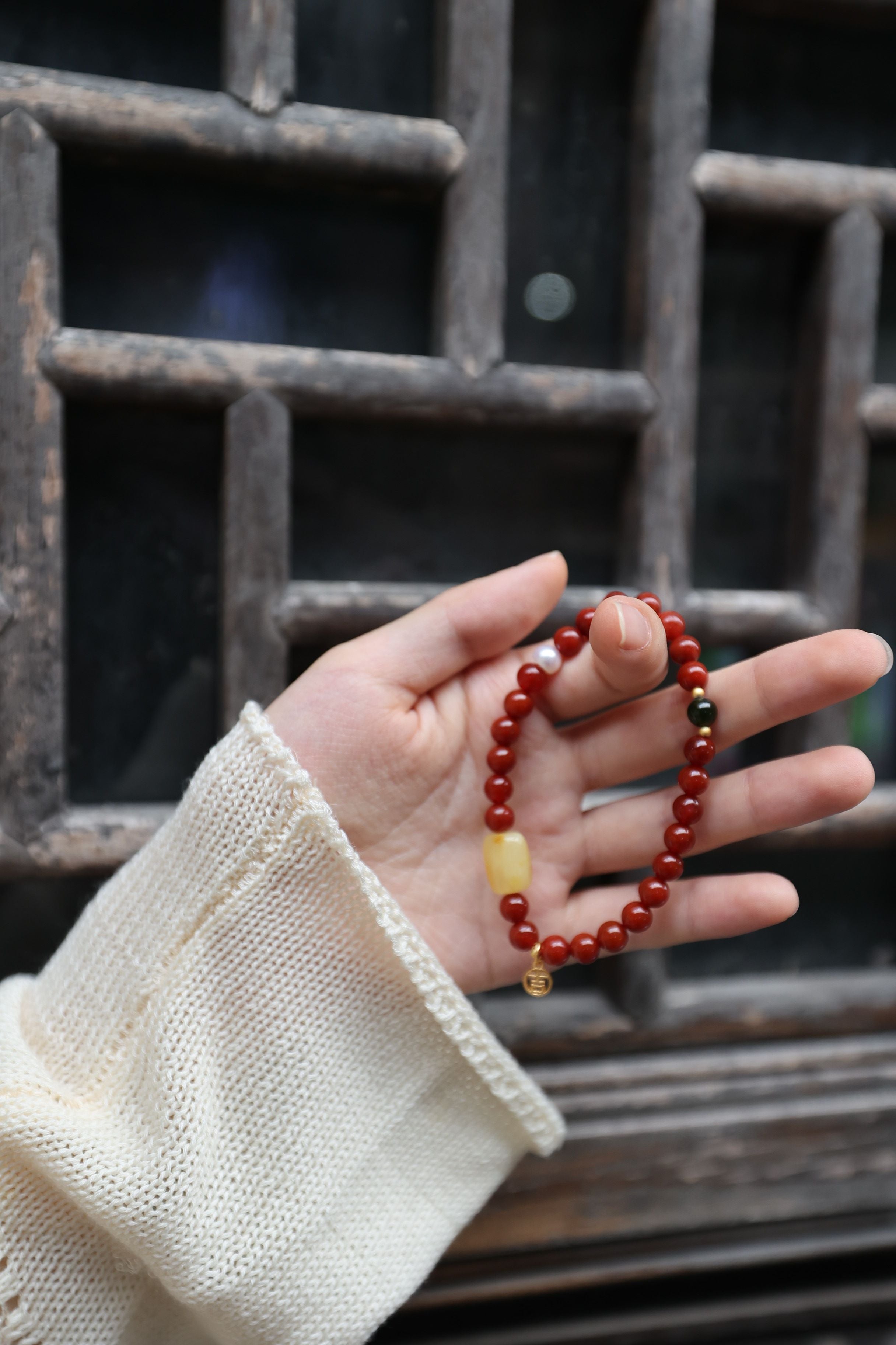 Premium South Red Agate and Amber Elastic Bracelet