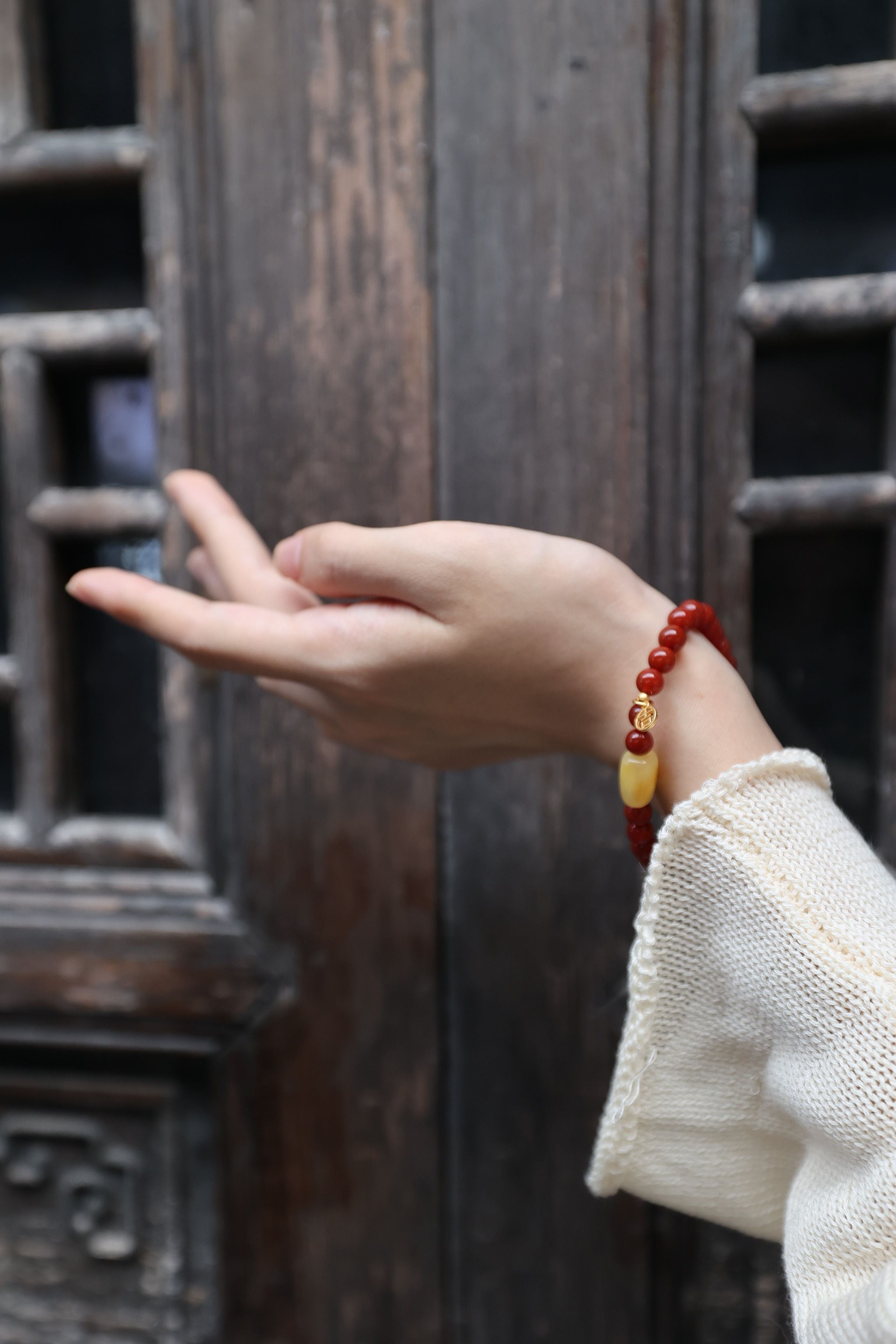 Premium South Red Agate and Amber Elastic Bracelet