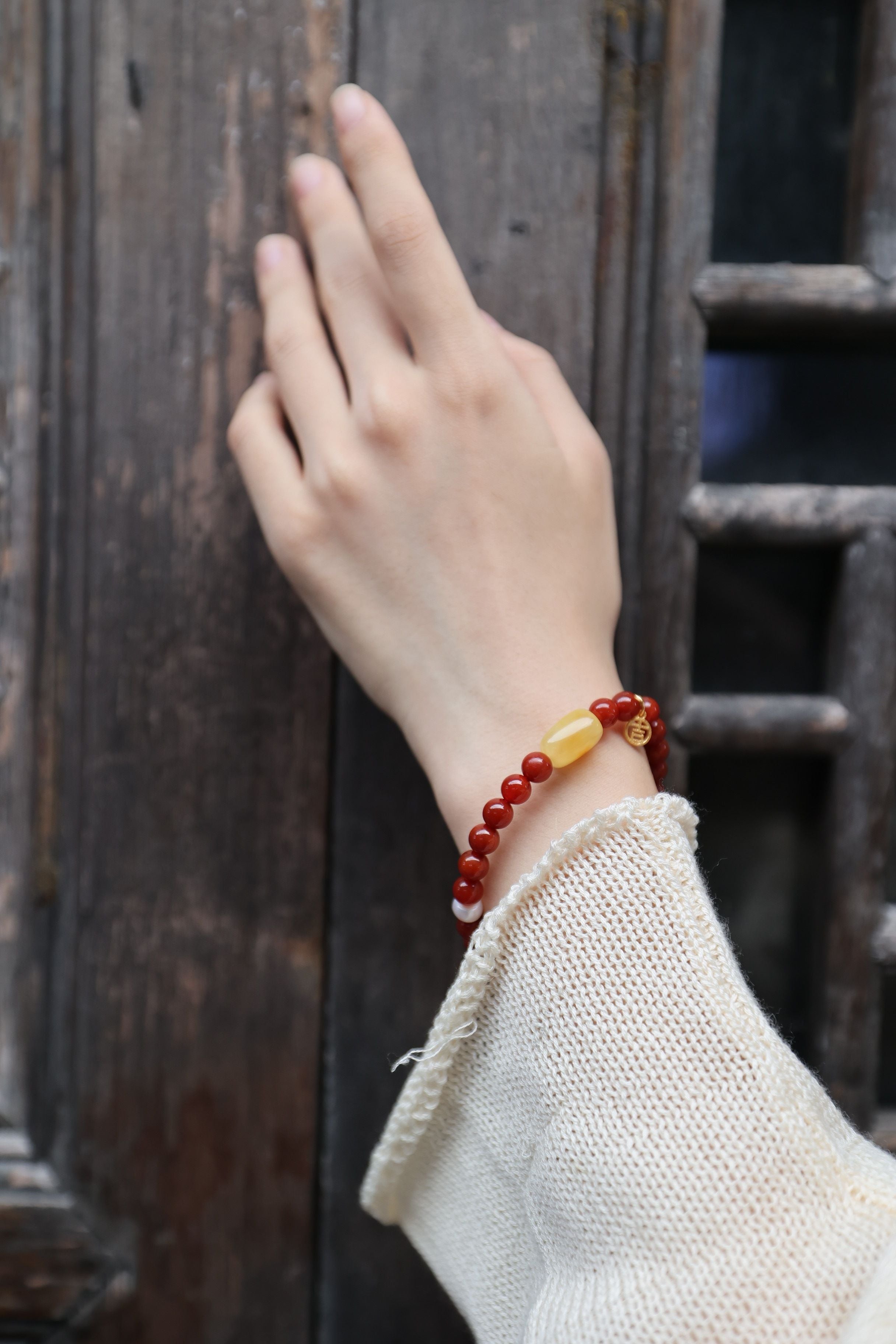 Premium South Red Agate and Amber Elastic Bracelet