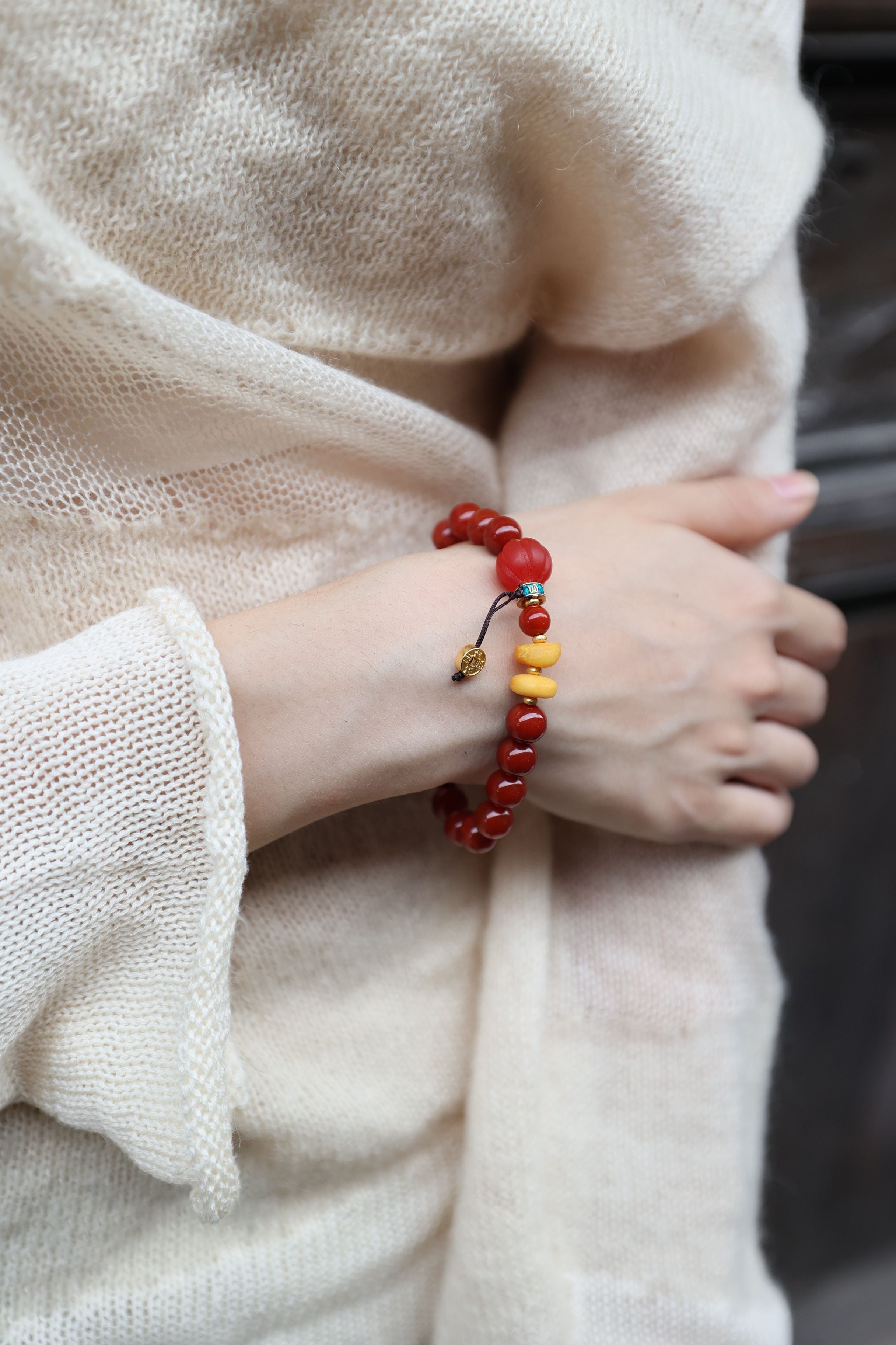 Premium South Red Agate and Amber Elastic Bracelet