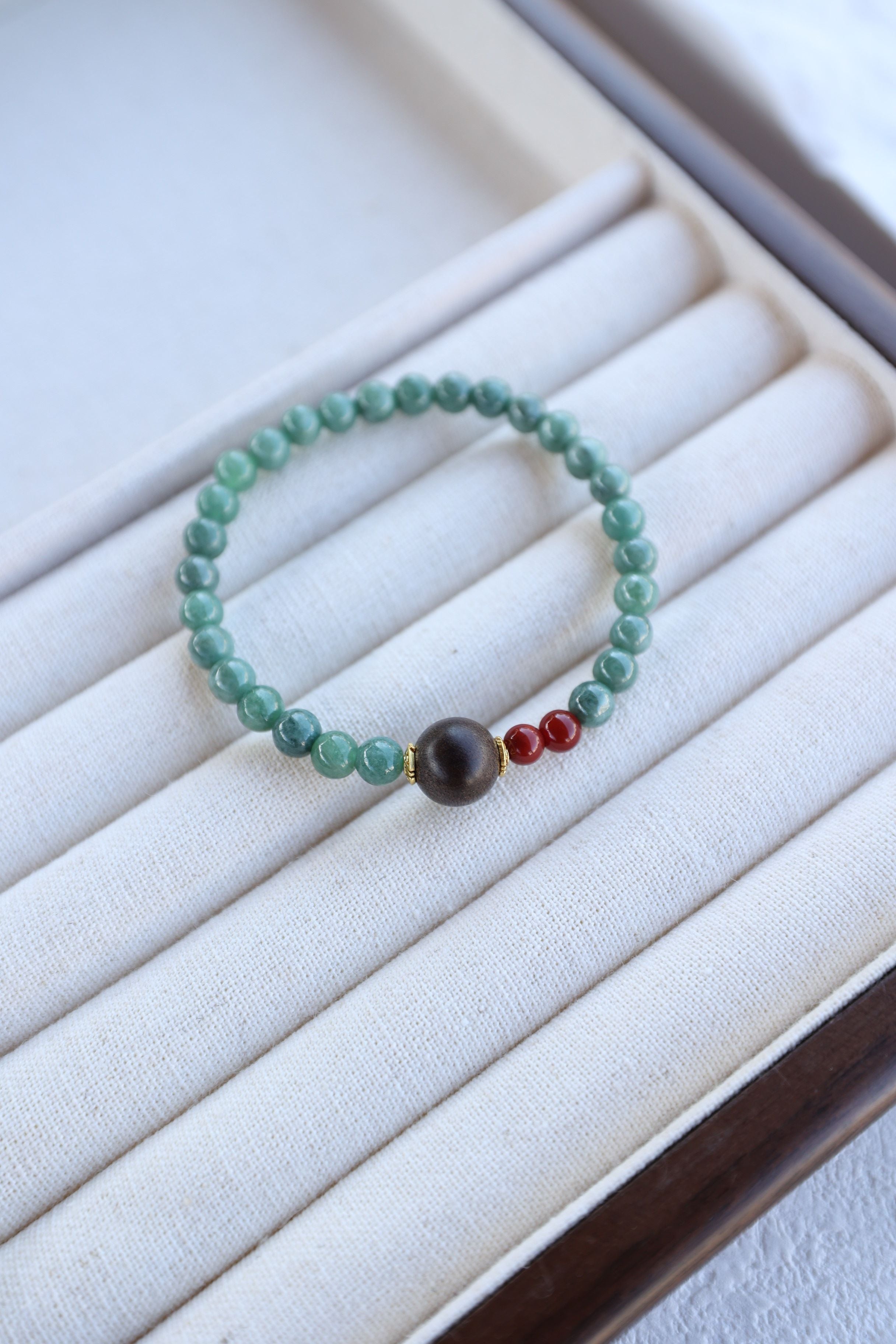 Jade, Red Agate, and Agarwood Bracelet, 16cm with 7mm Beads