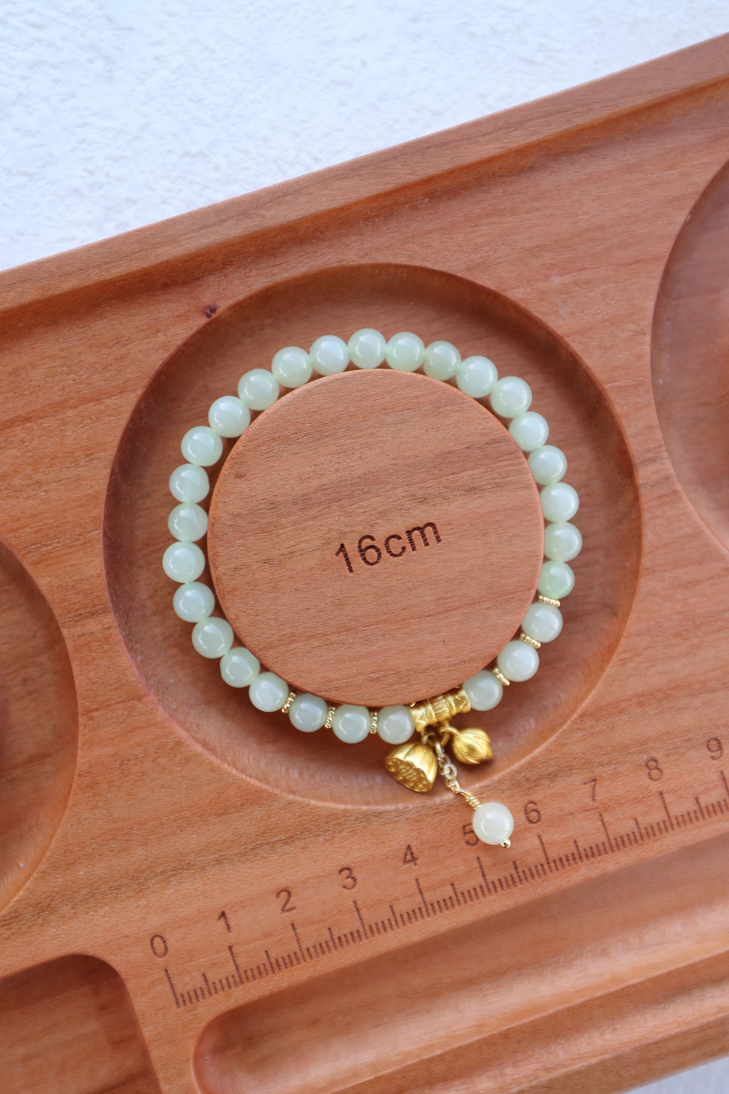 Imperial Serenity: Authentic Hetian Jade Bracelet