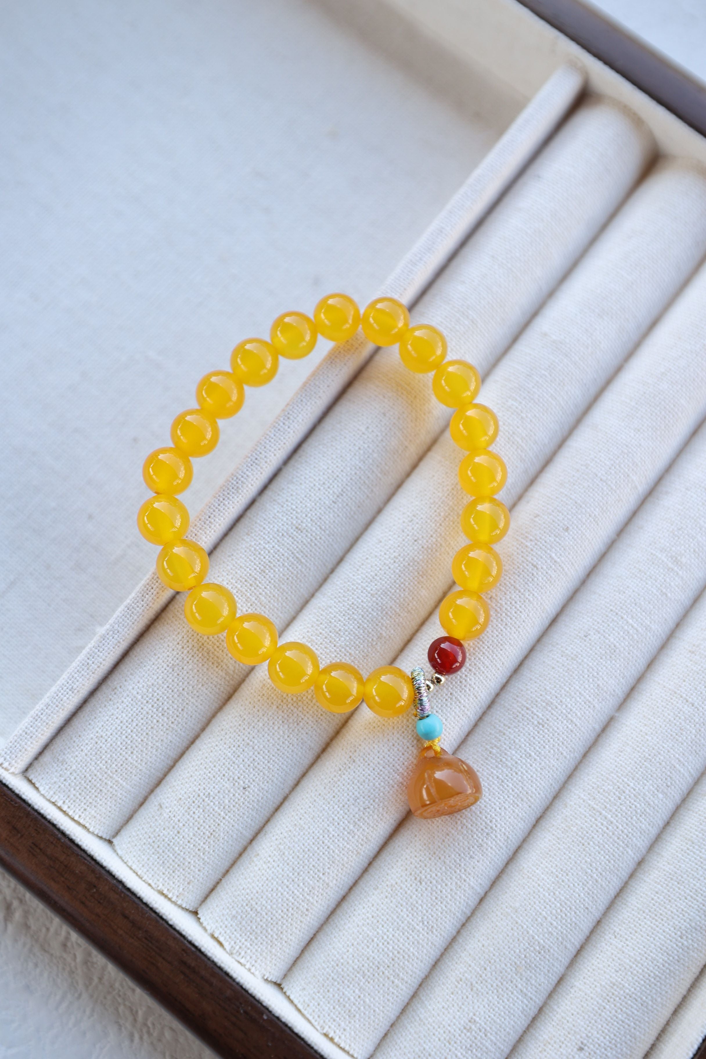 Yellow Agate Bracelet with 7mm Beads, 16cm Length