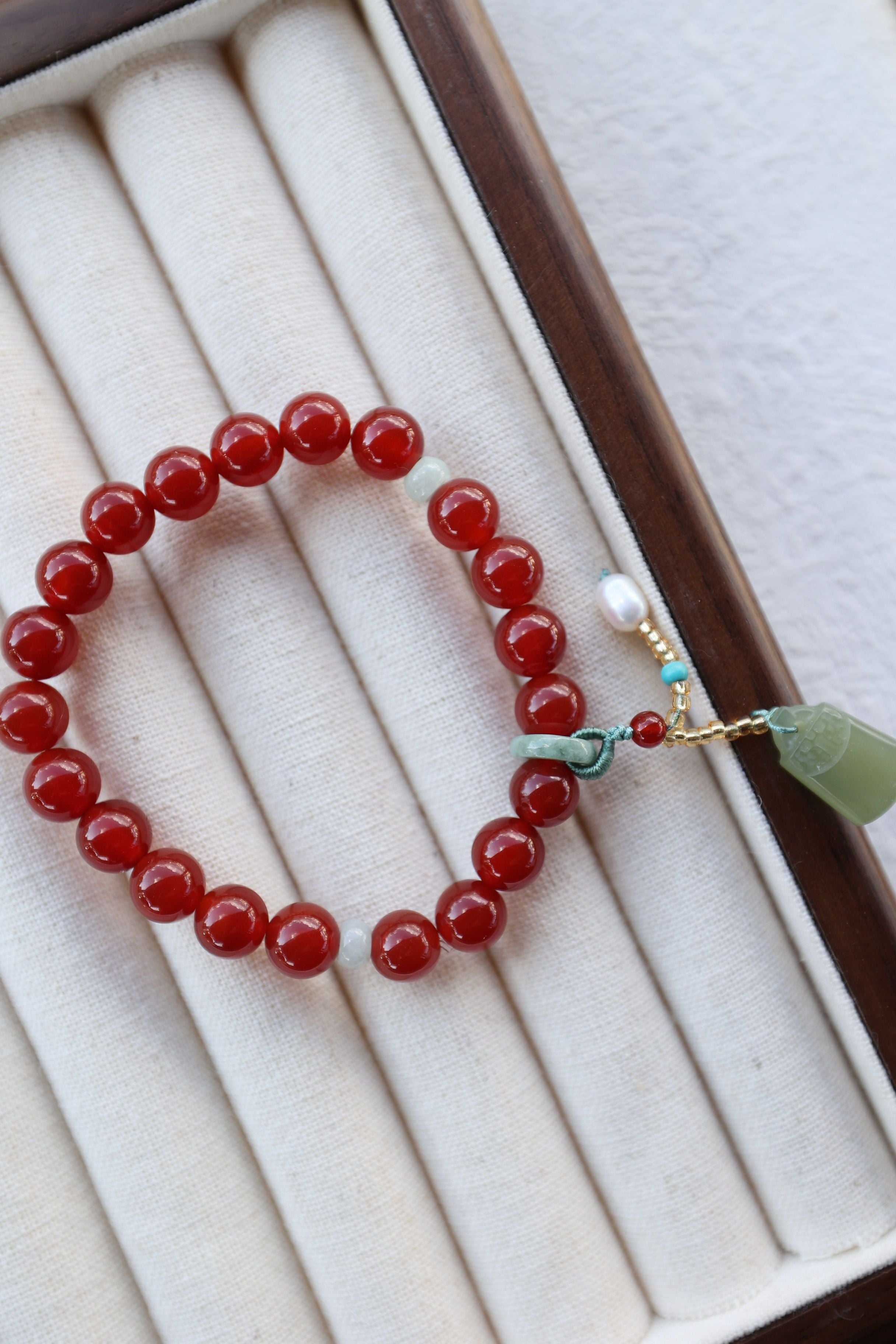 Red Agate and Hetian Jade Elastic Bracelet