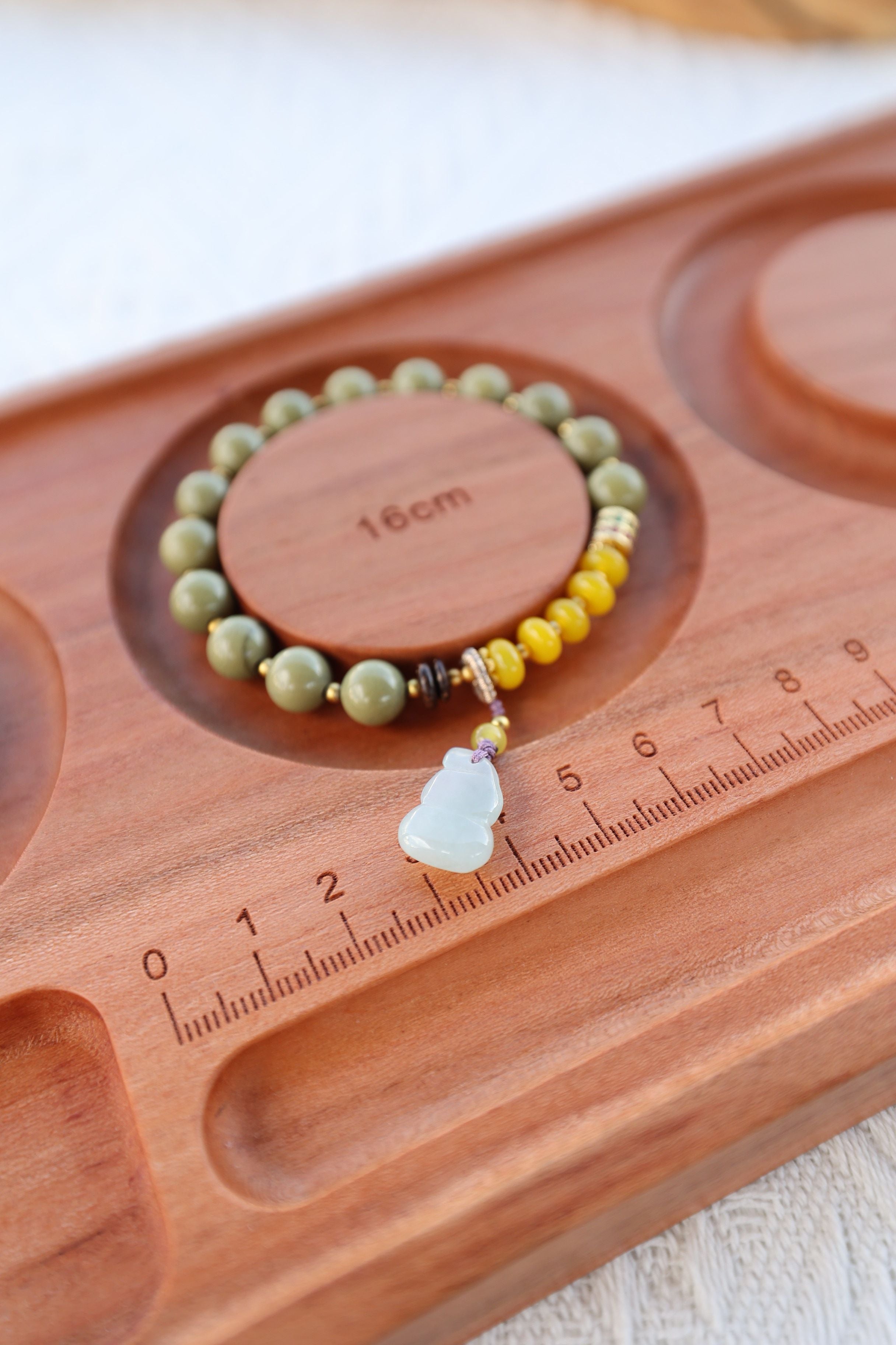 Alashan Agate, Yellow Agate, and Jade Bracelet, 16cm with 8mm Beads