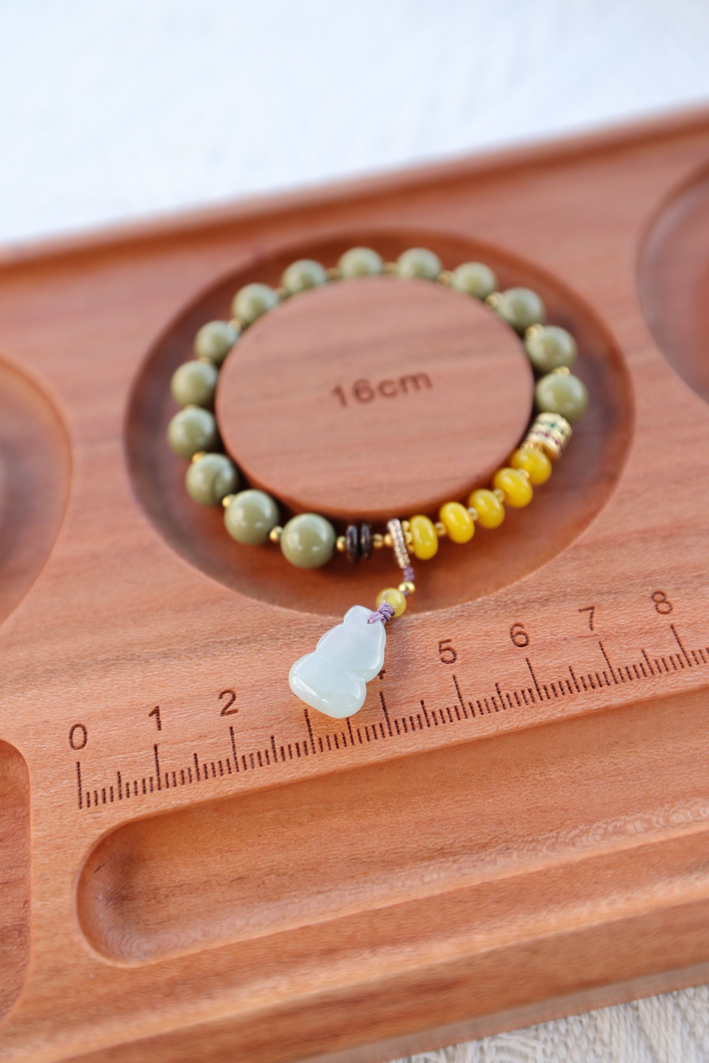 Alashan Agate, Yellow Agate, and Jade Bracelet, 16cm with 8mm Beads