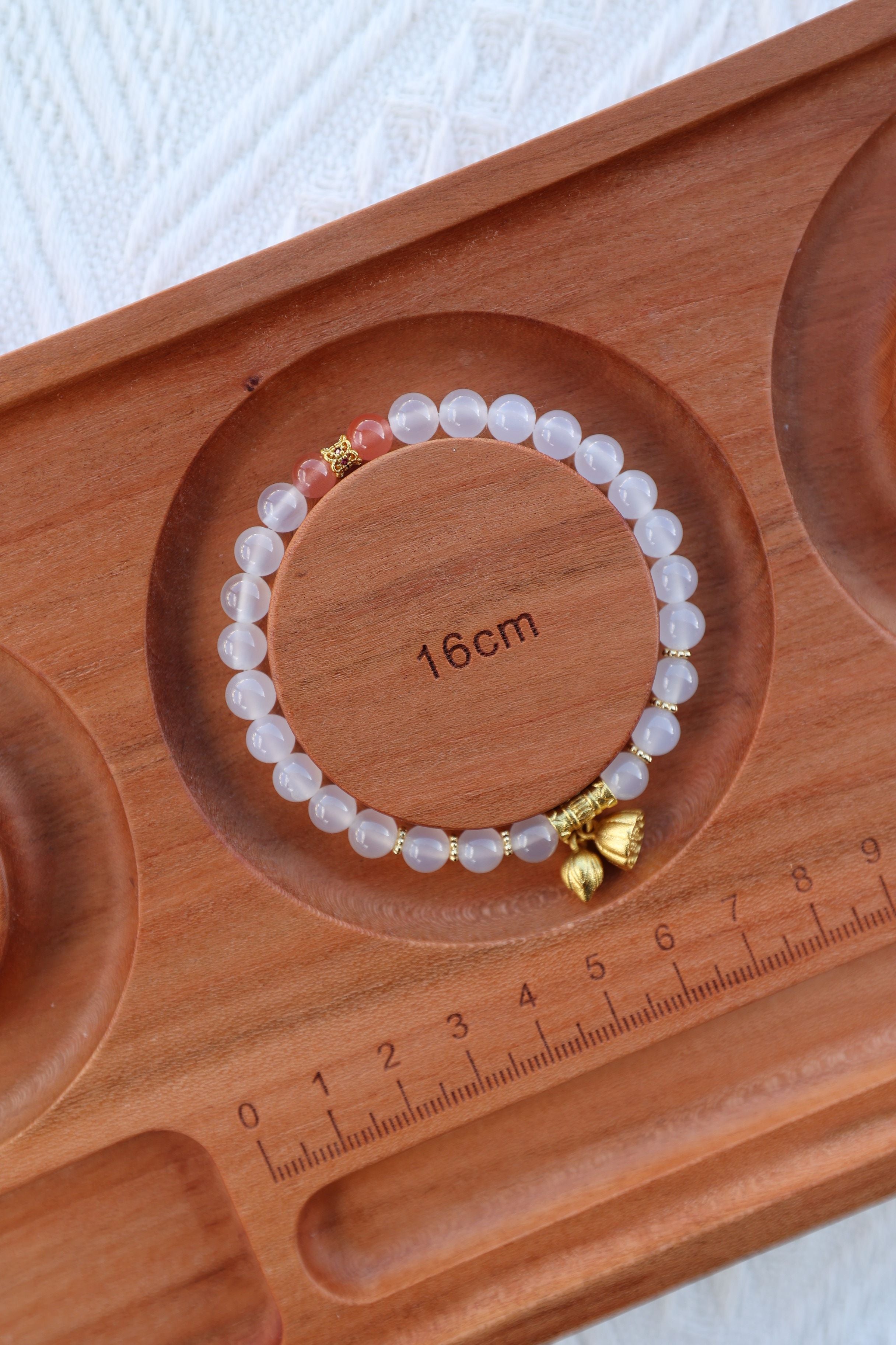 Zen Fire: White Agate & Nan Hong Bracelet - 16cm Balanced Elegance