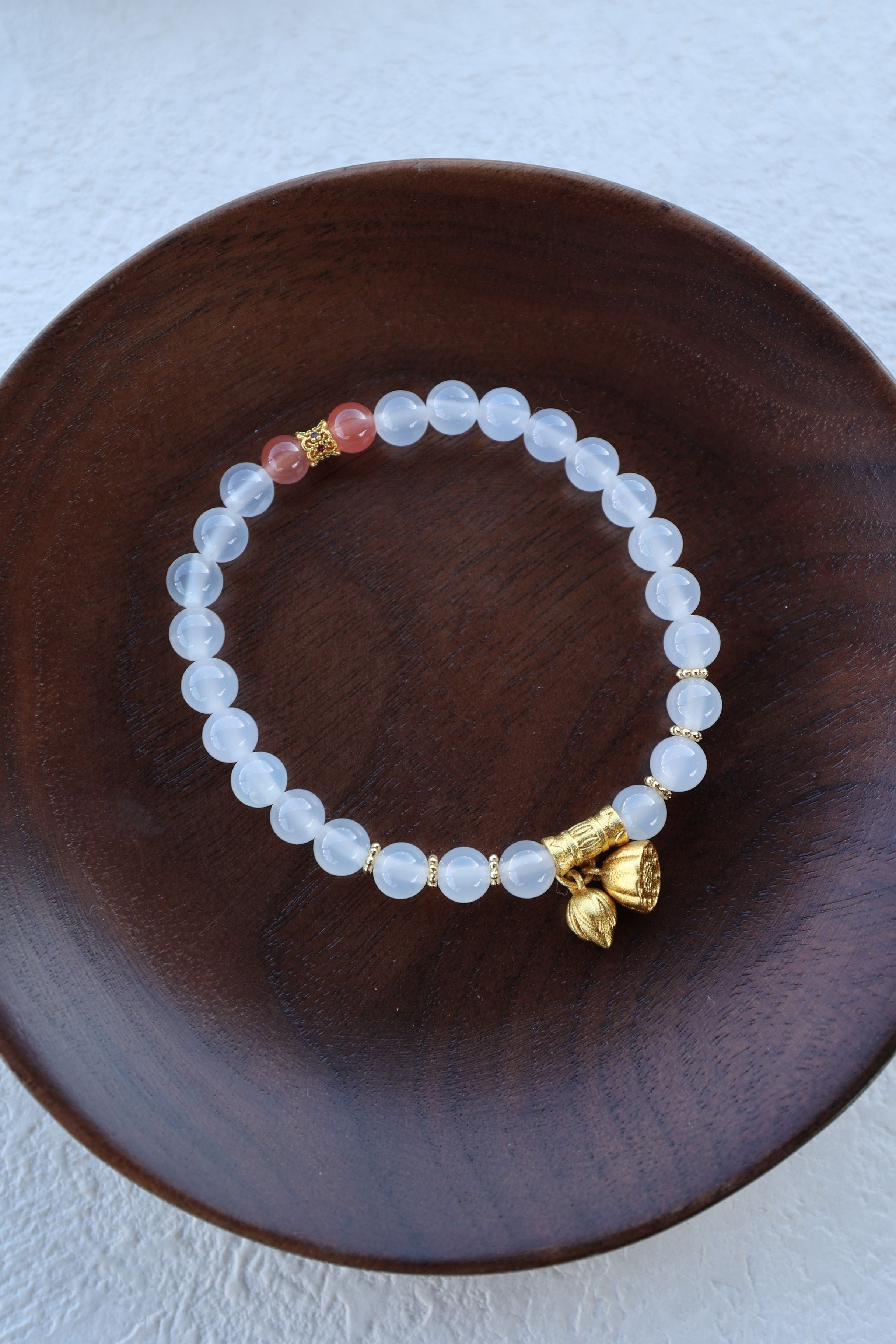 Zen Fire: White Agate & Nan Hong Bracelet - 16cm Balanced Elegance